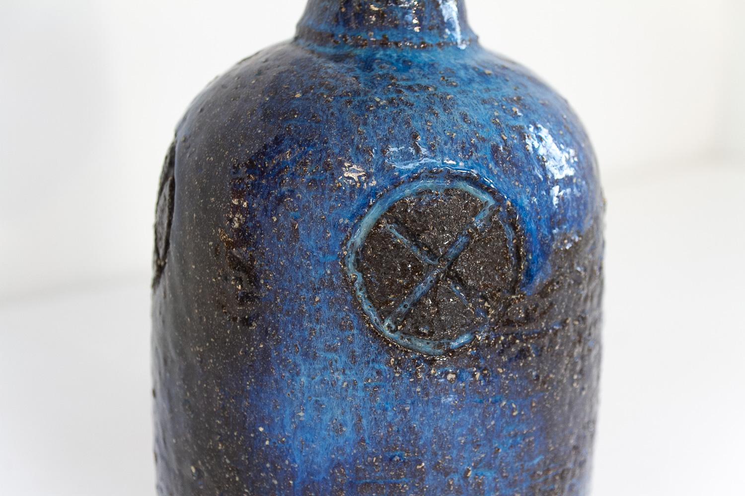 Danish Brutalist Handmade Stoneware Table Lamp by Sejer, 1970s. In Good Condition For Sale In Asaa, DK