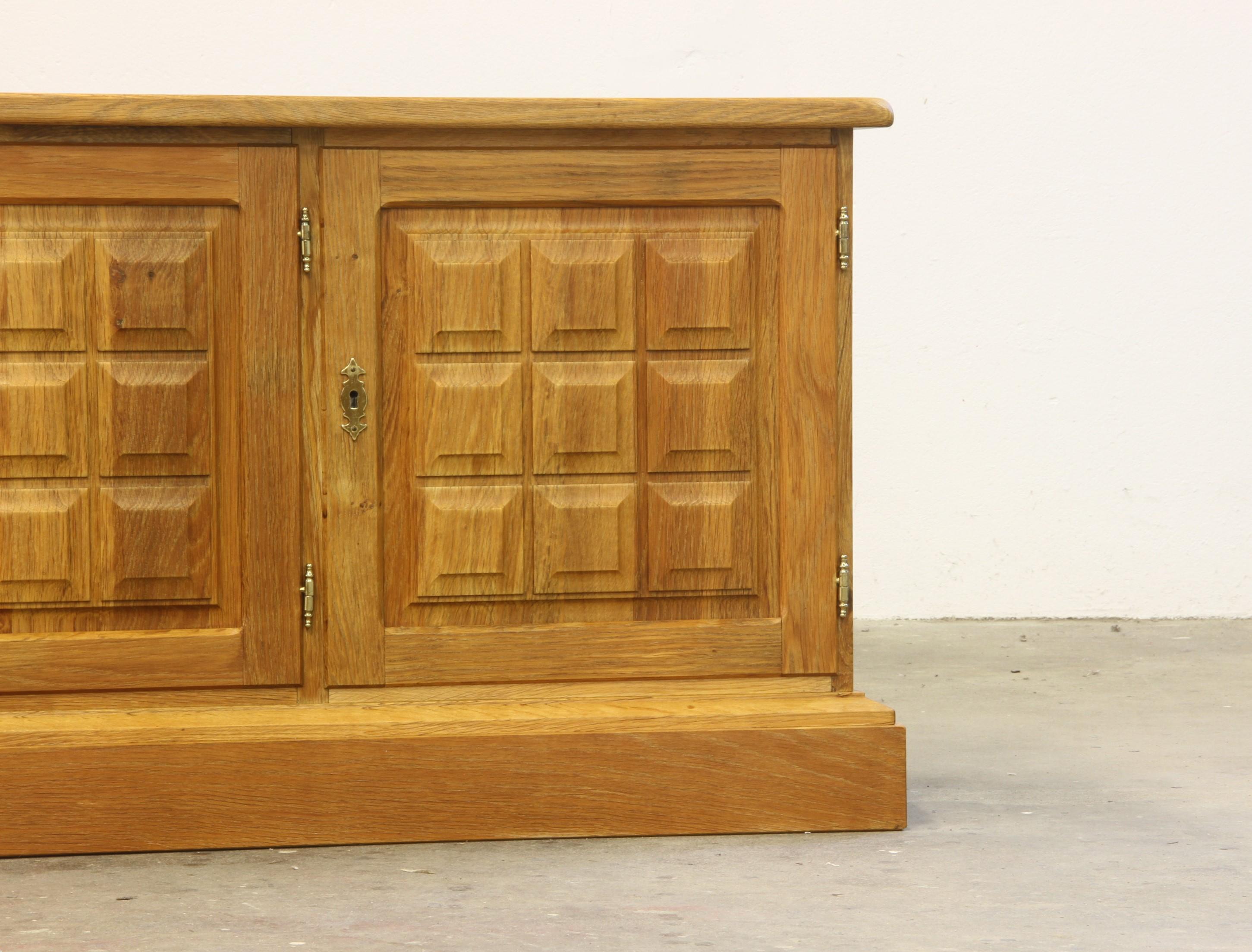 Danish Brutalist Light Oak Low Sideboard 1960/70s For Sale 5