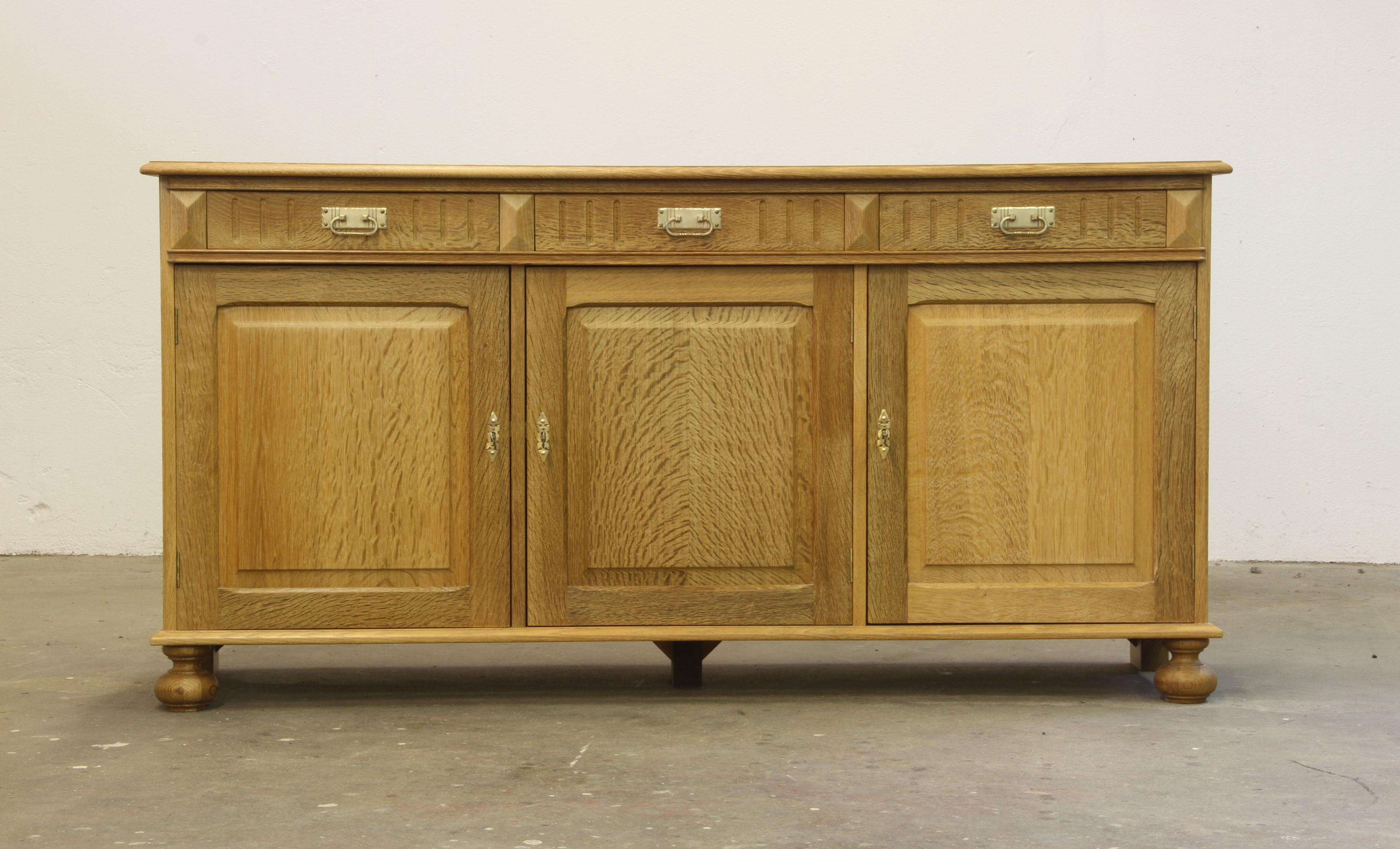 Danish Brutalist Light Oak Low Sideboard style of Henning Kjærnulf, 1970s For Sale 1