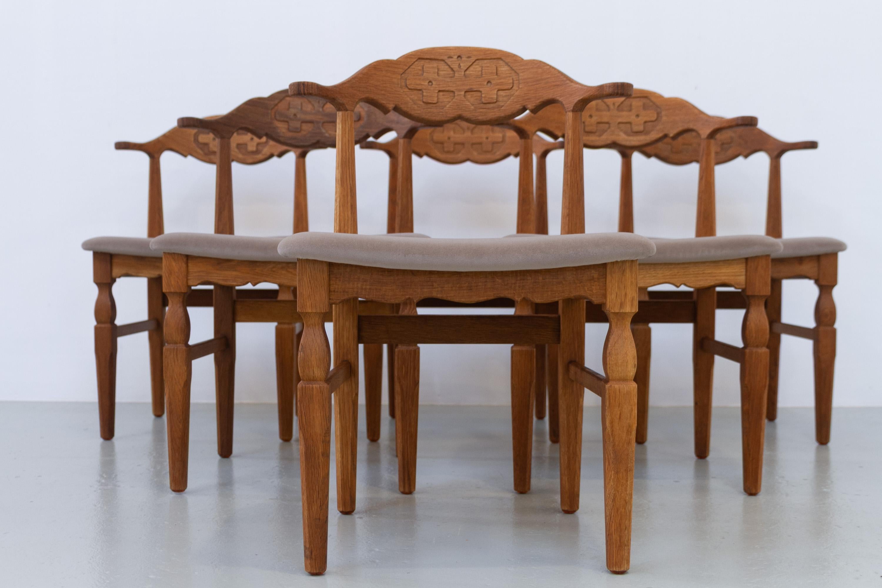 Danish Brutalist Oak Dining Chairs by Henning Kjærnulf, 1960s. Set of 6. For Sale 2