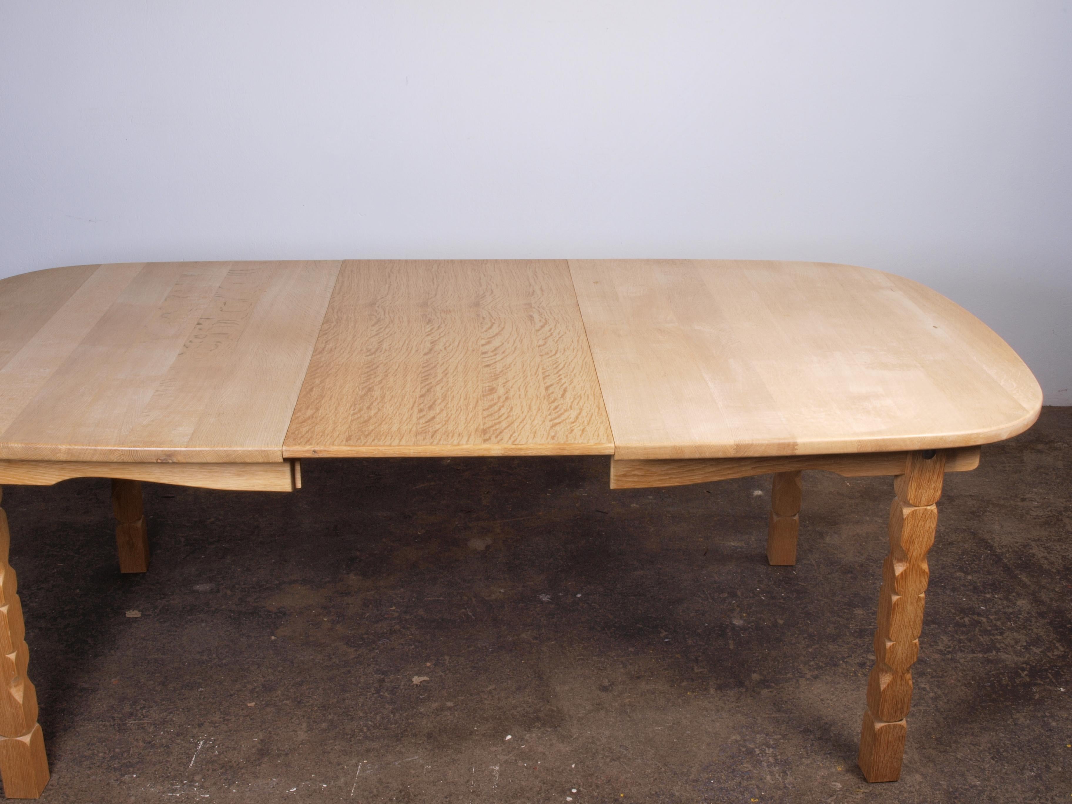 Danish Brutalist Oak Dining Table in the style of Henning Kjærnulf, 1960s For Sale 8