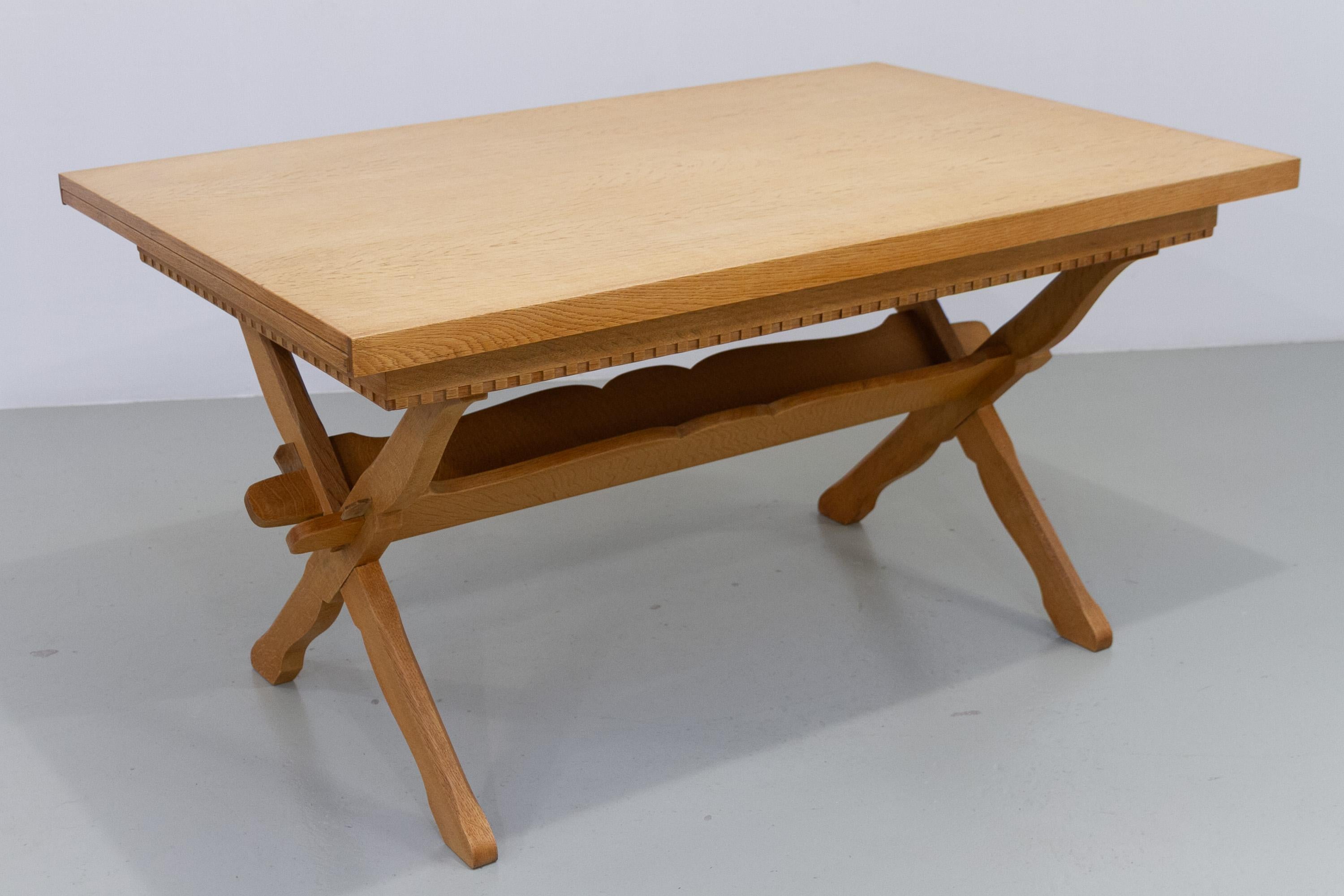 Danish Brutalist Oak Extendable Dining Table attr. to Henning Kjærnulf, 1960s. en vente 9