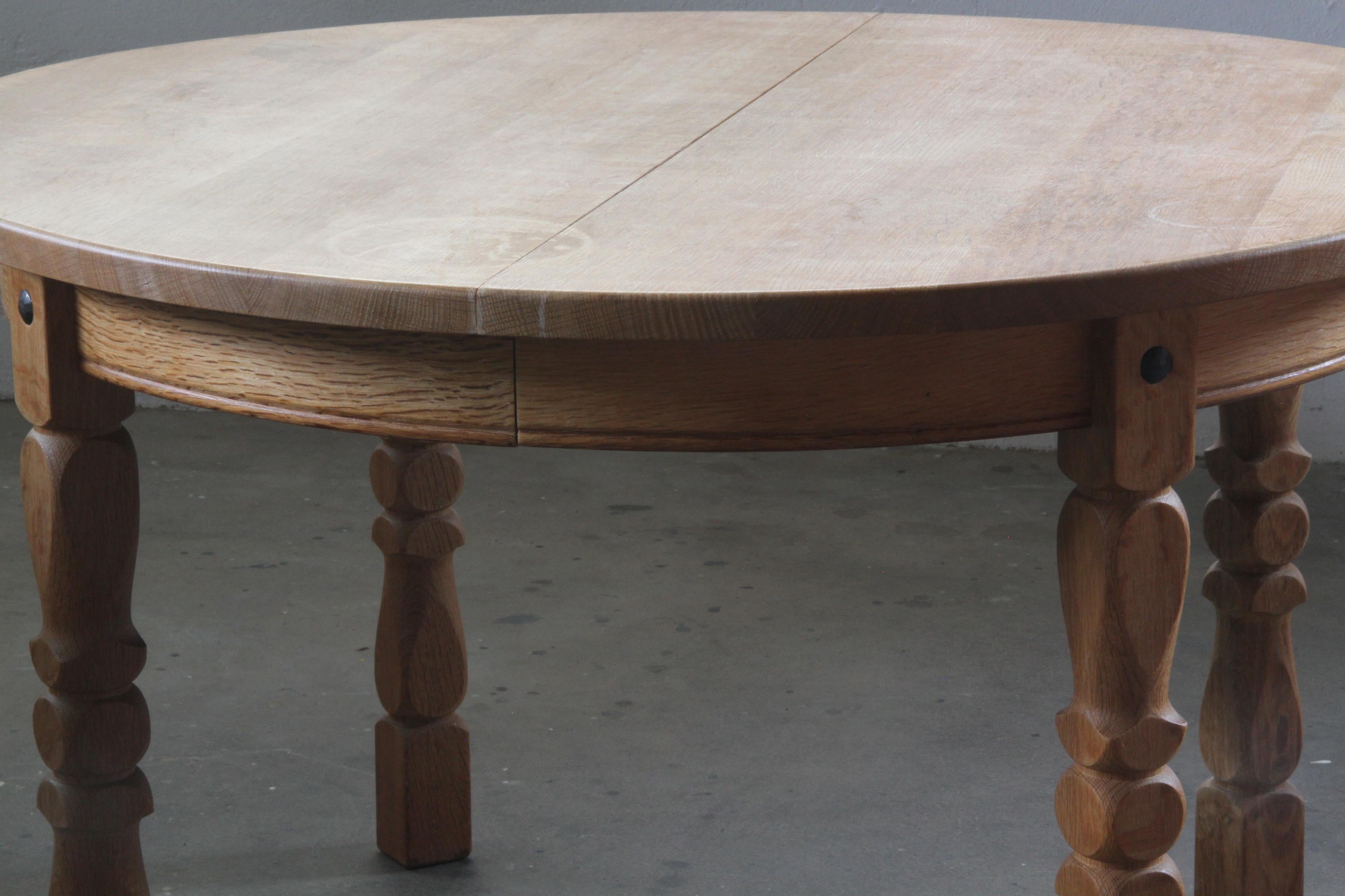 Danish Brutalist Oak Extending Dining Table in the style of Henning Kjærnulf, 19 For Sale 8