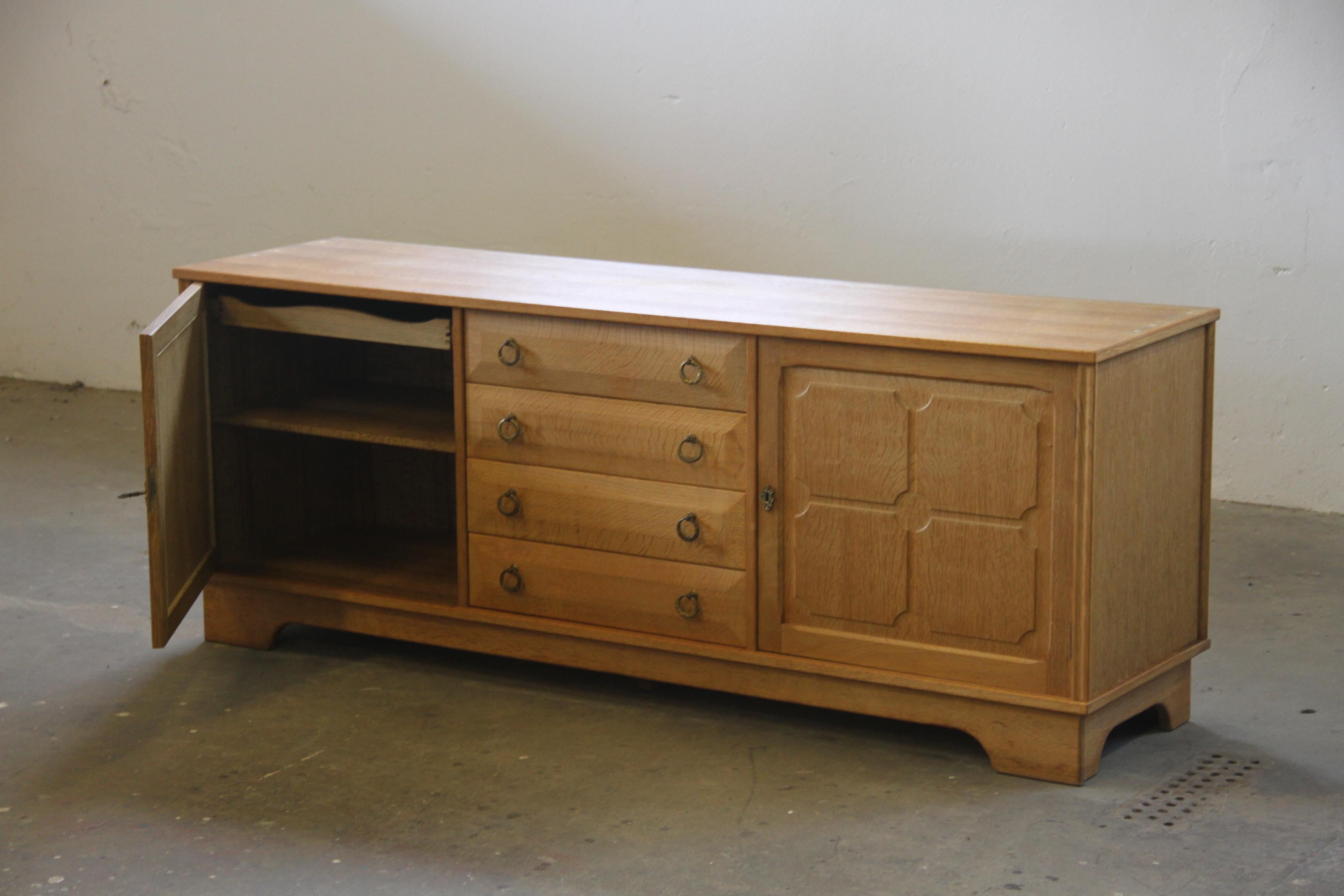 Danish Brutalist Oak Low Sideboard, credenza style of Henning Kjærnulf, 1970s For Sale 9