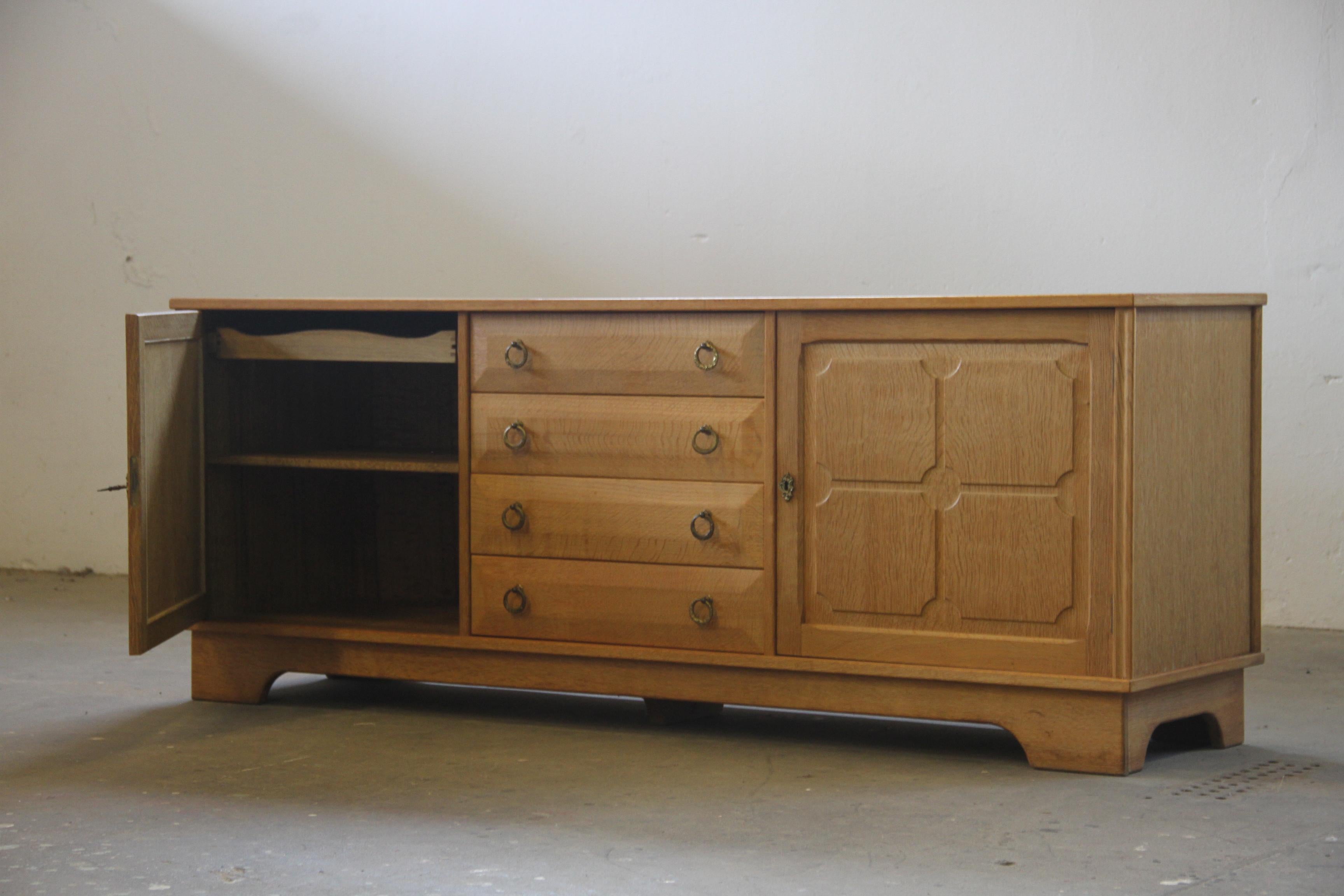 Danish Brutalist Oak Low Sideboard, credenza style of Henning Kjærnulf, 1970s For Sale 12