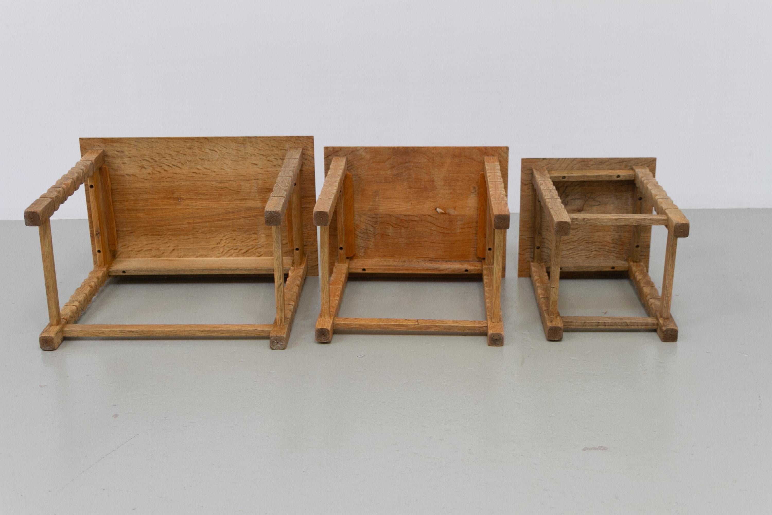 Danish Brutalist Oak Nesting Tables in Kjærnulf style, 1970s. Set of 3. in vendita 5