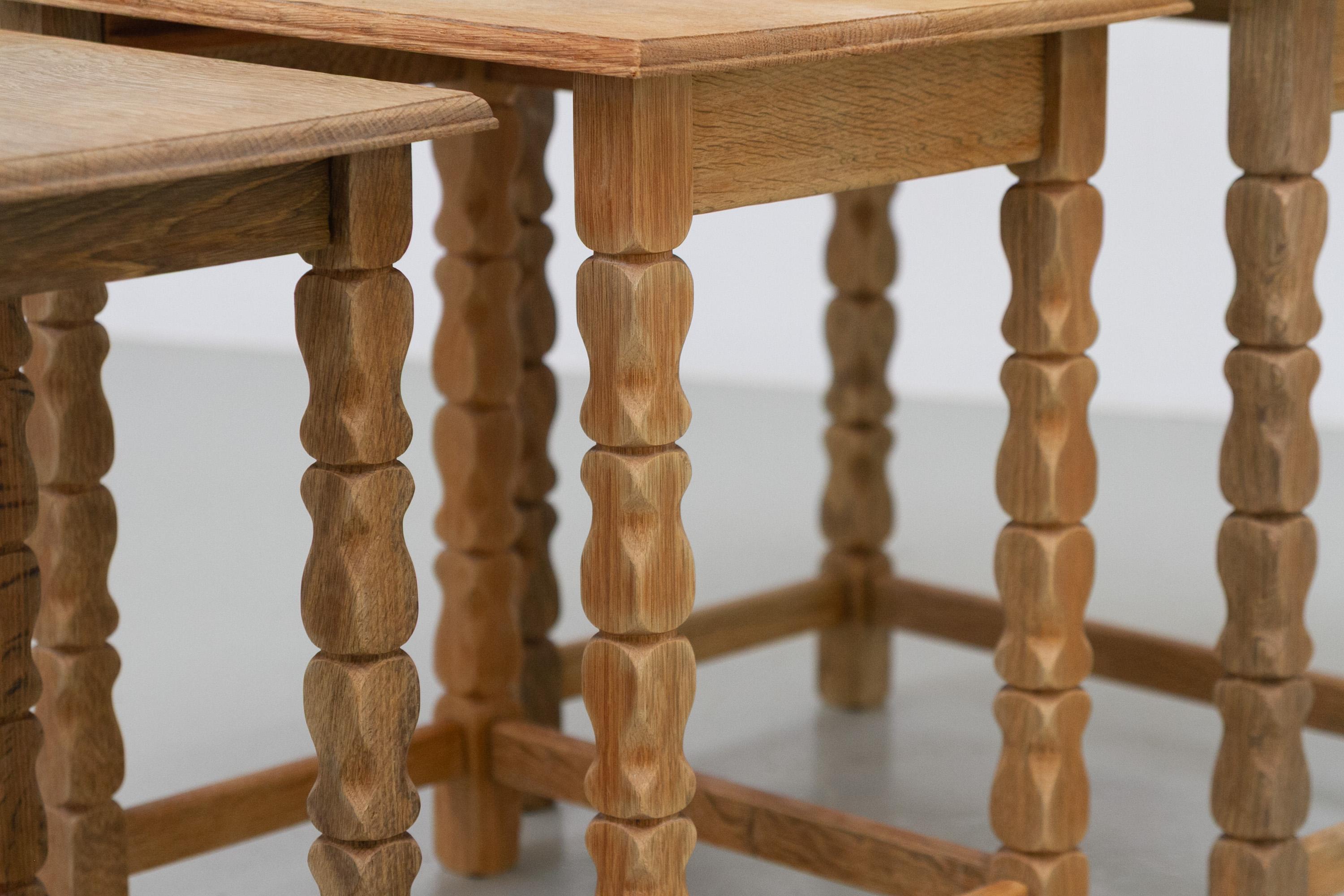 Quercia Danish Brutalist Oak Nesting Tables in Kjærnulf style, 1970s. Set of 3. in vendita