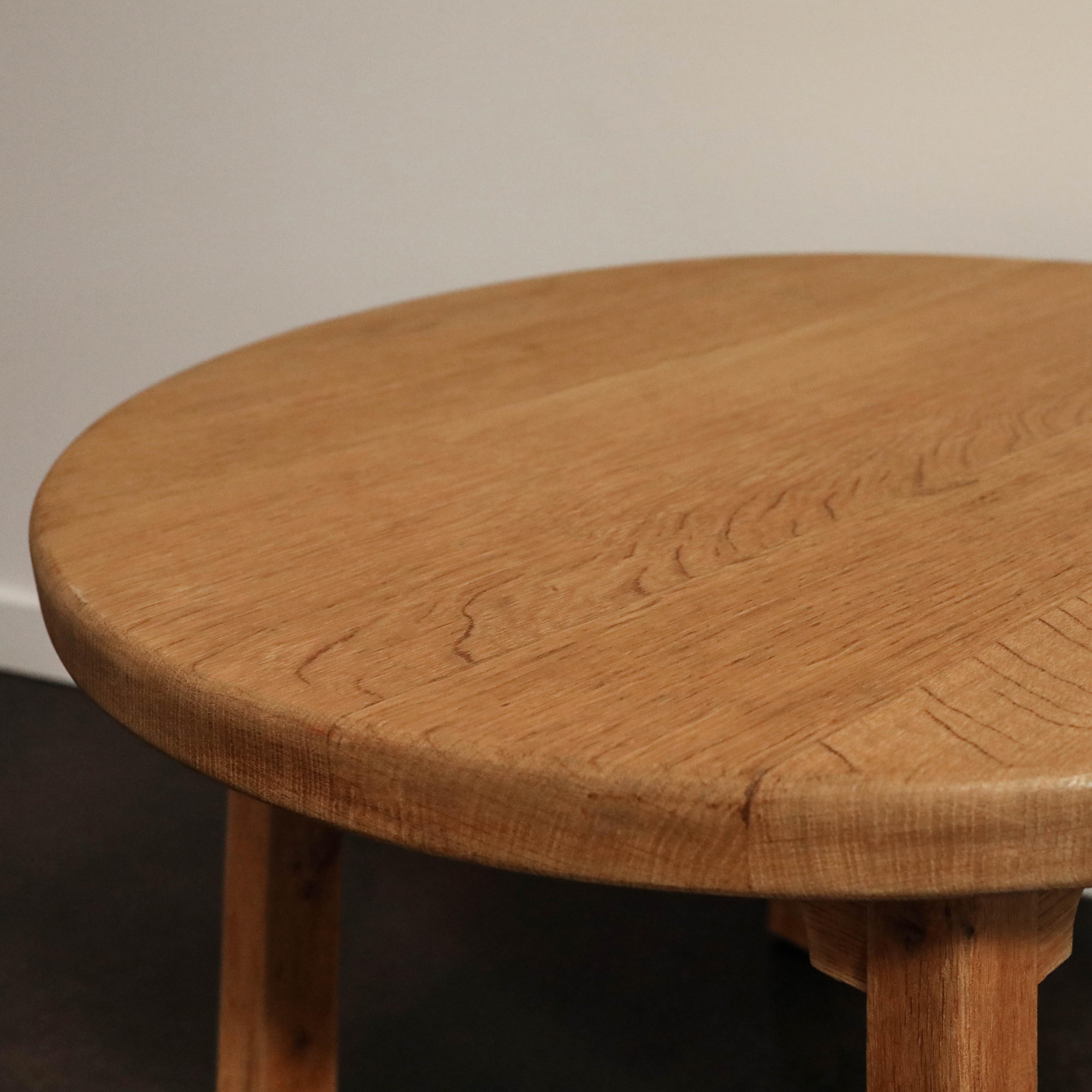 Dänischer Brutalist Eiche Beistelltisch (Moderne der Mitte des Jahrhunderts) im Angebot