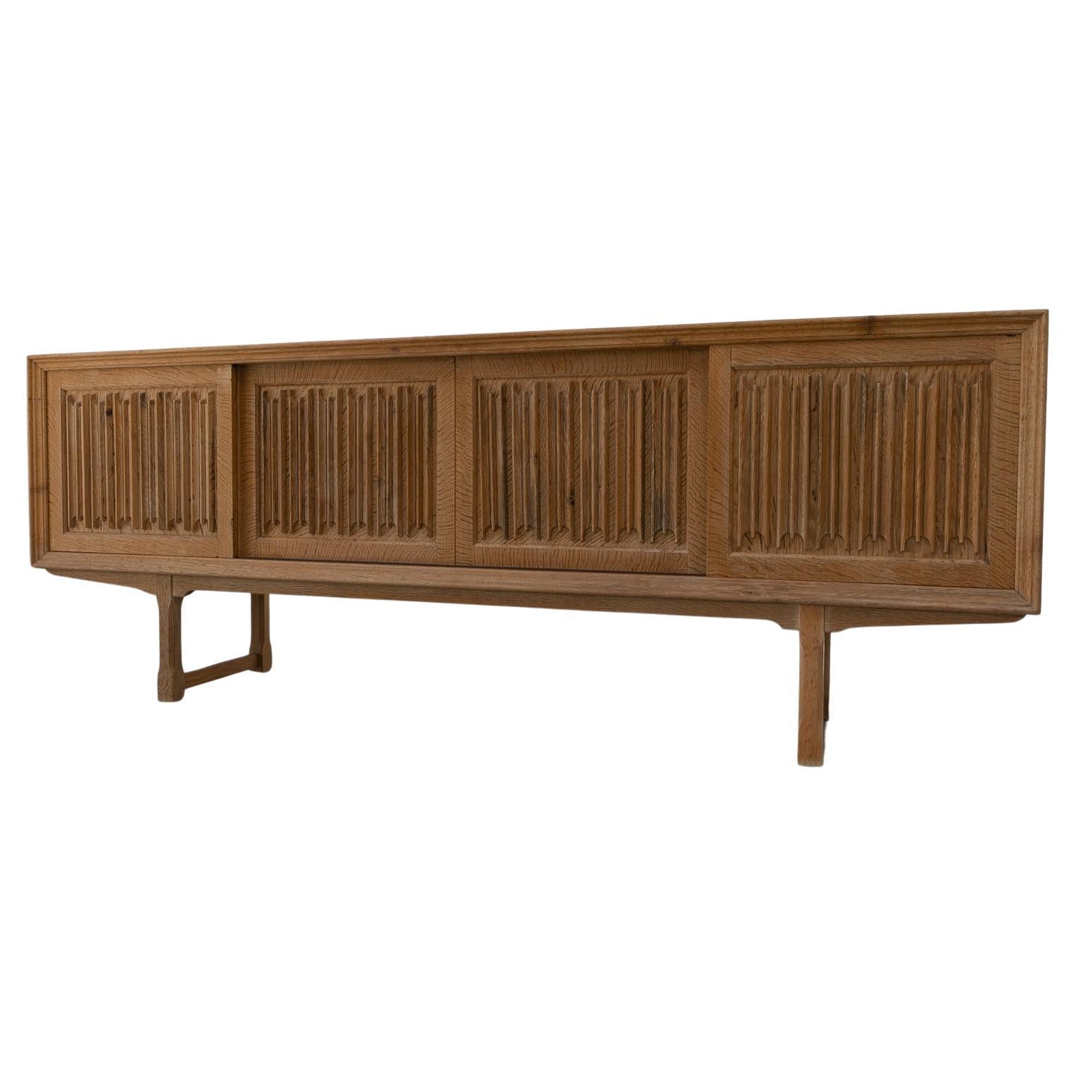 Dänisches brutalistisches Eichen-Sideboard von Henning Kjærnulf für Nyrup Møbelfabrik, 1960er Jahre.