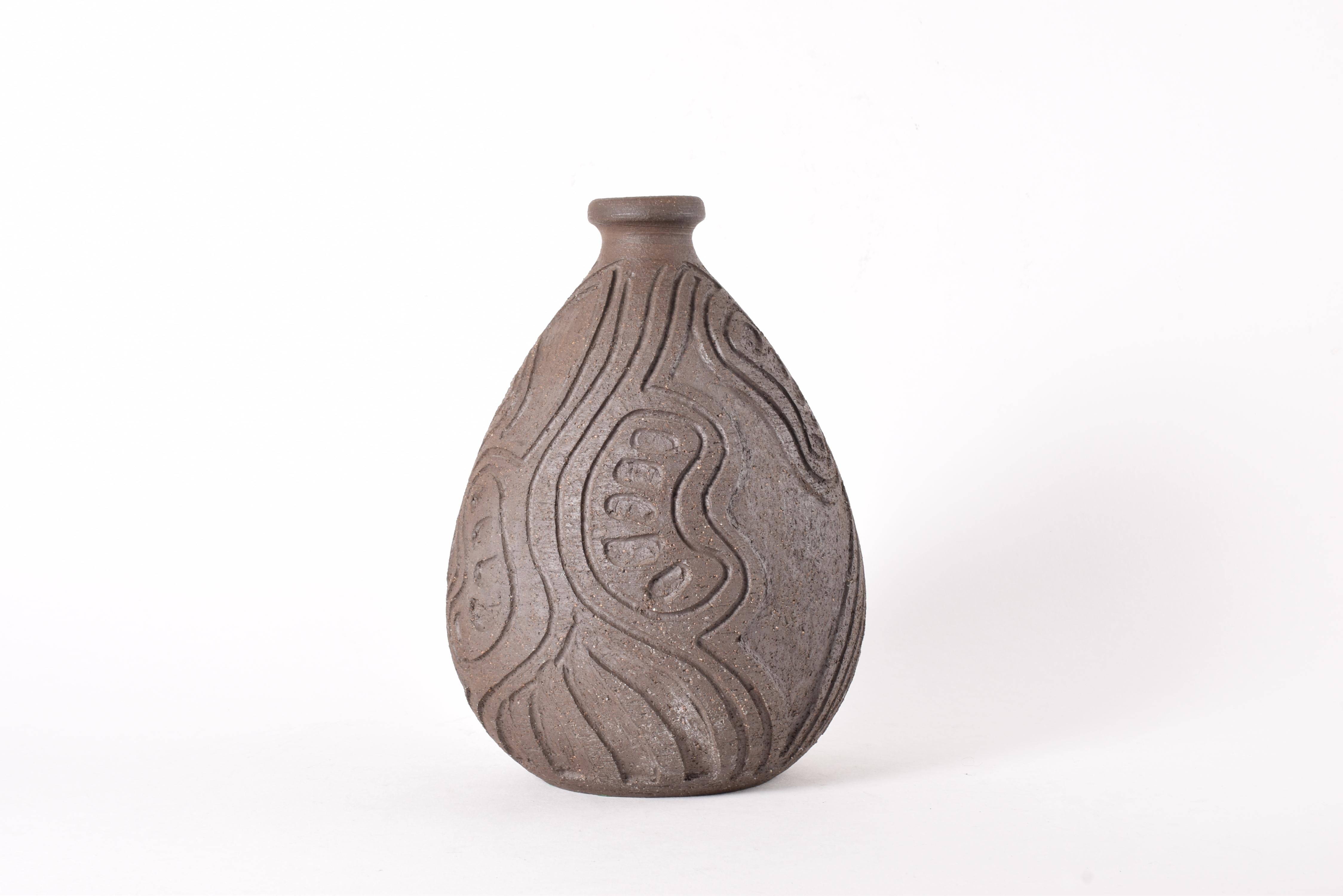 Hand-Carved Danish Brutalist Tall Vase by Løvemose Unglazed Brown Ceramic Hand-carved Decor For Sale