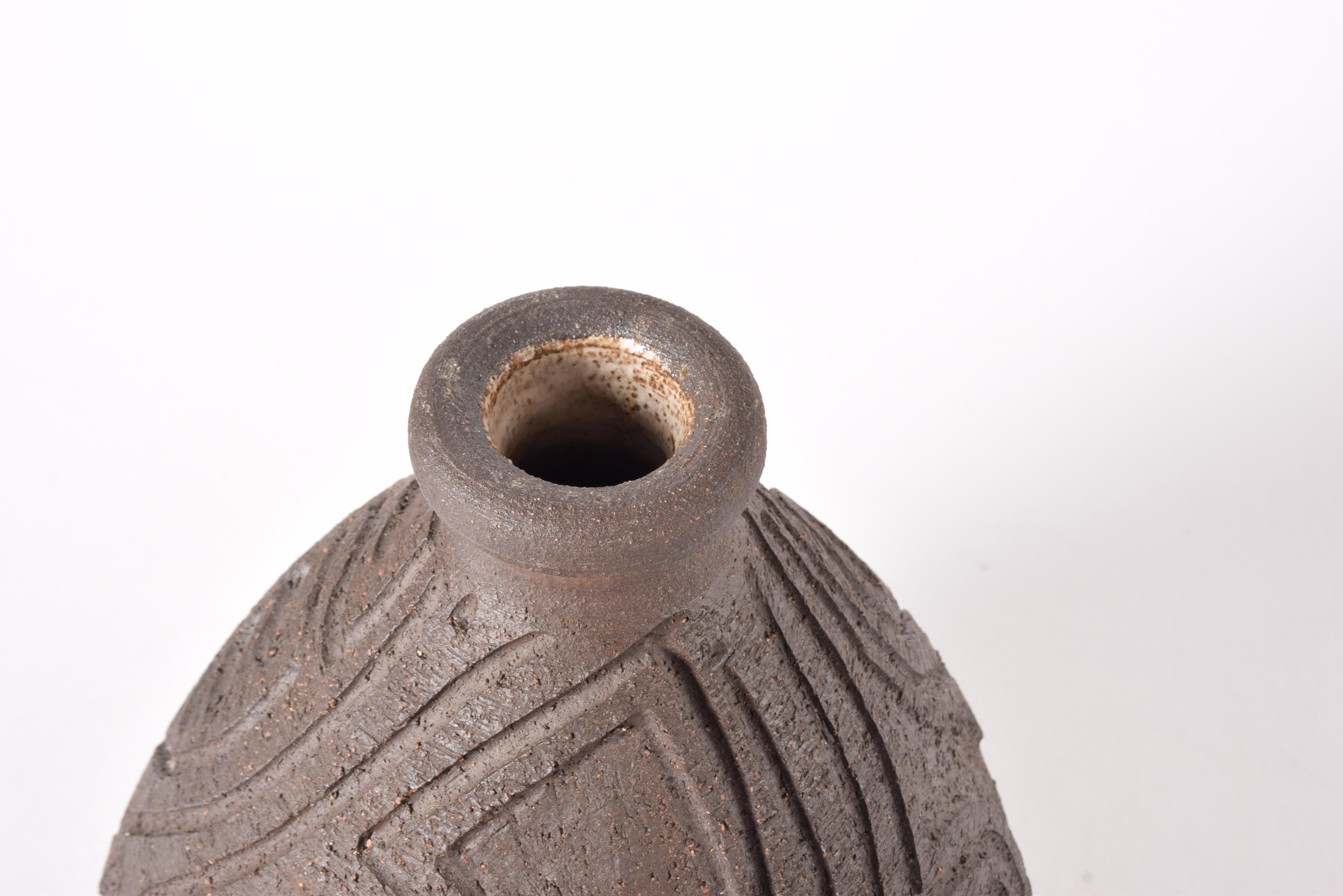 20th Century Danish Brutalist Tall Vase by Løvemose Unglazed Brown Ceramic Hand-carved Decor For Sale