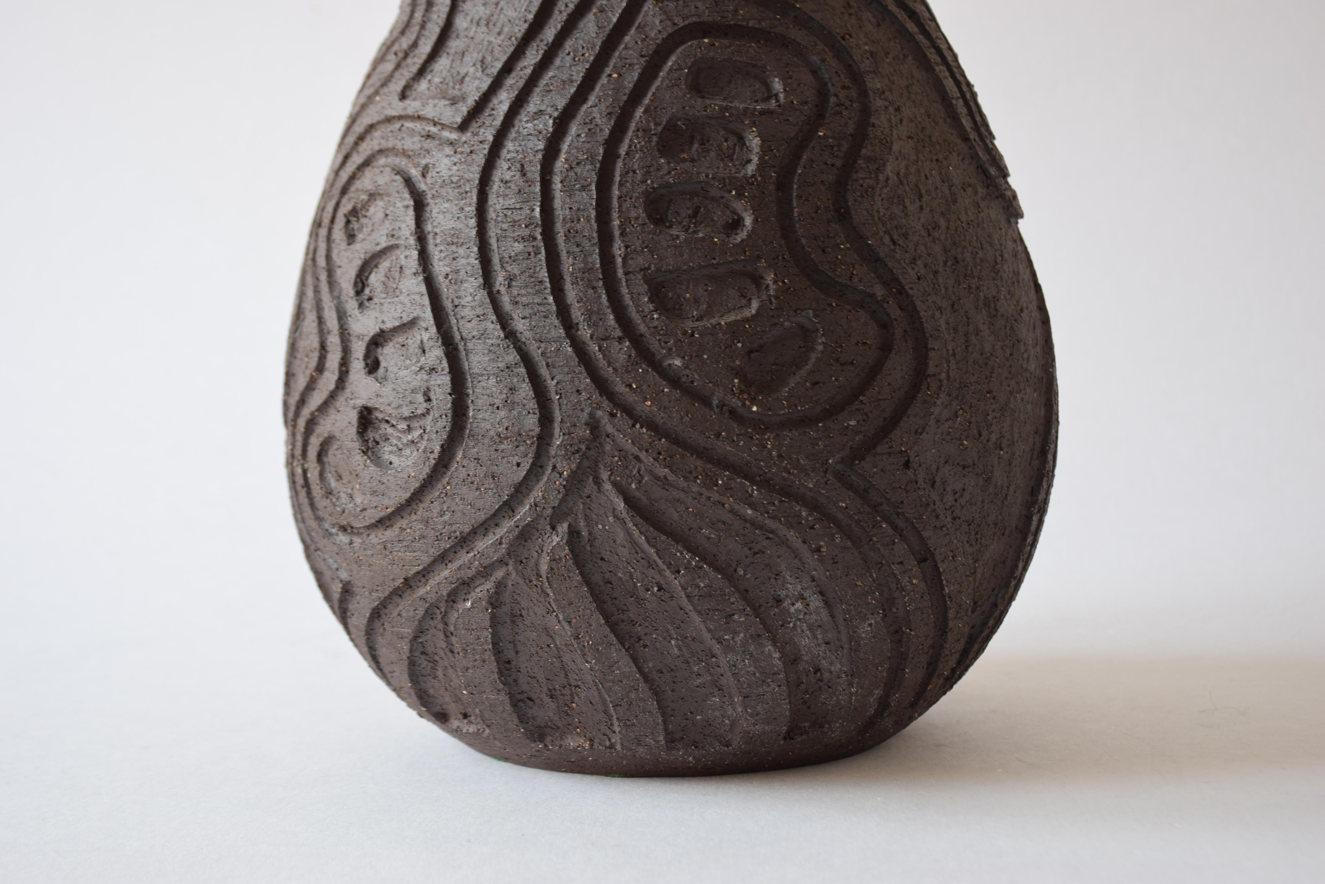 Danish Brutalist Tall Vase by Løvemose Unglazed Brown Ceramic Hand-carved Decor For Sale 3