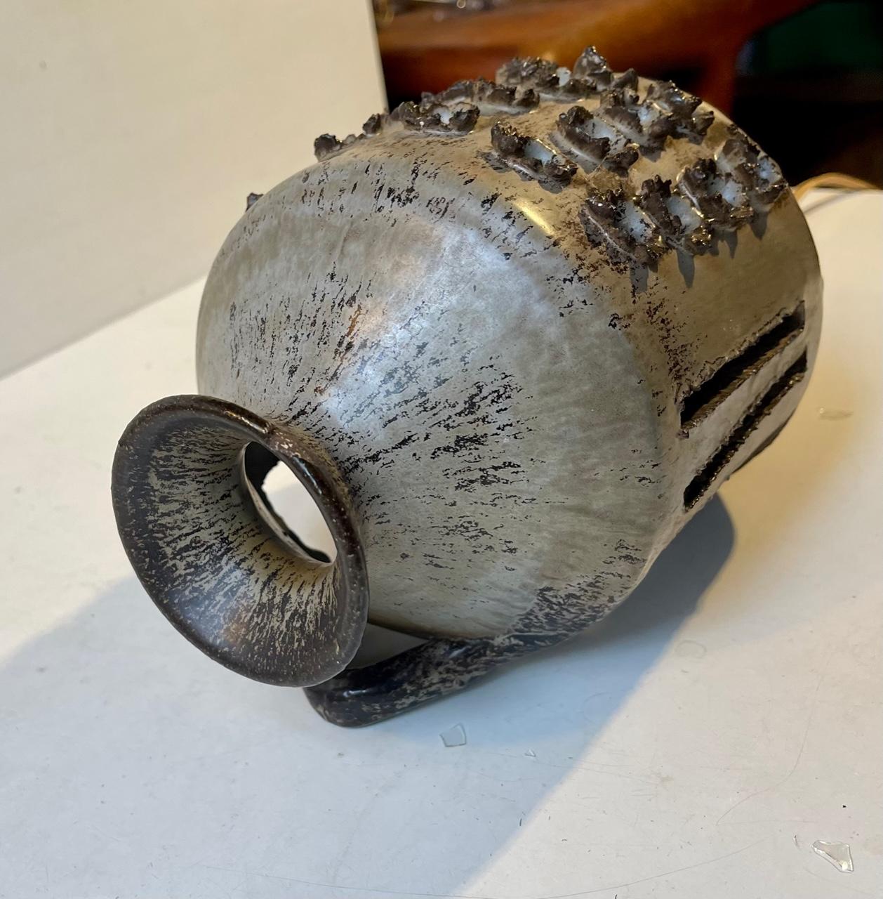 Danois Lampe murale danoise brutaliste en grès émaillé, années 1970 en vente