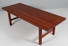 Danish Cabietmaker coffee table in solid teak and rosewood