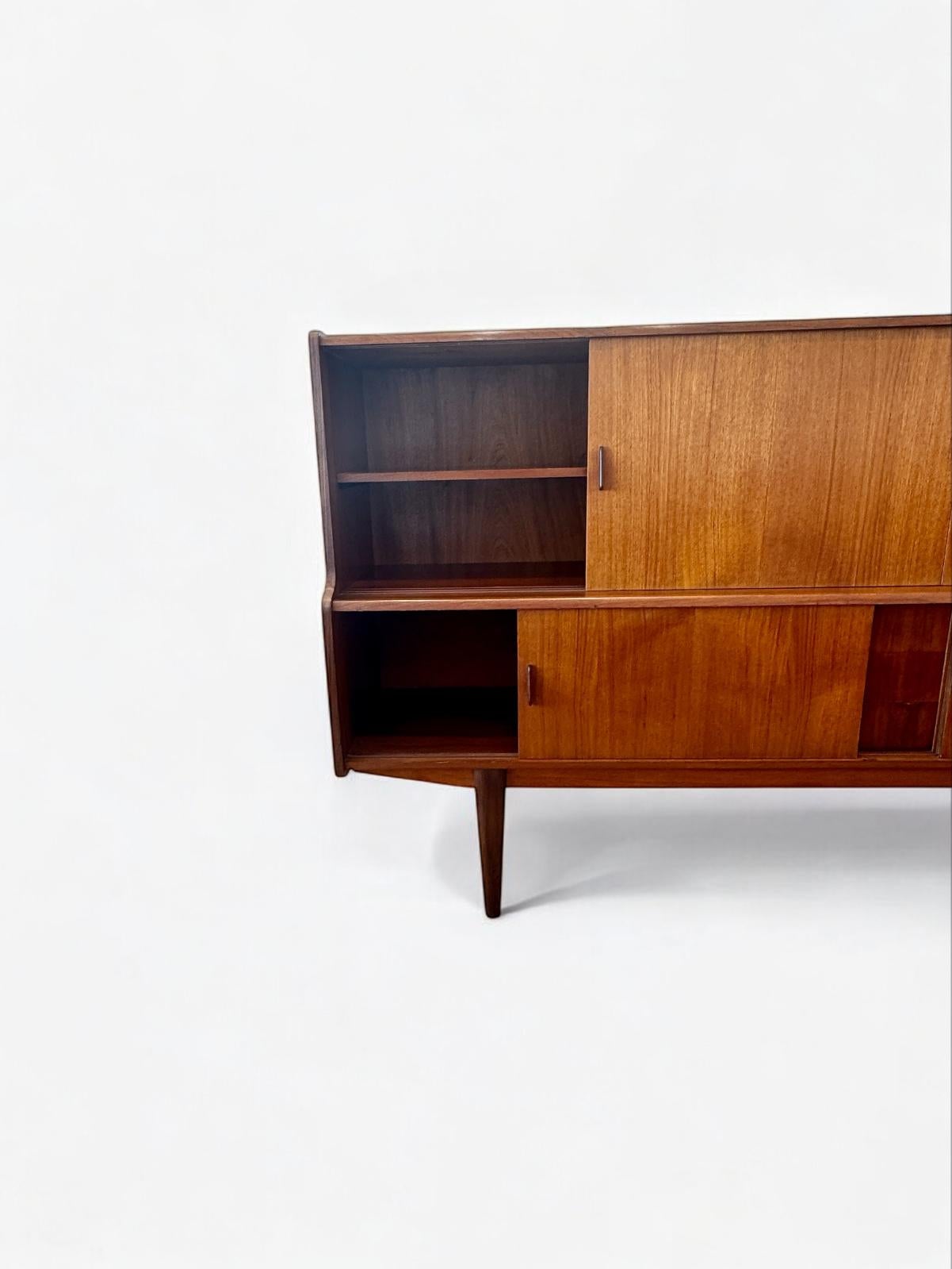 Danish Cabinet Maker, Teak Cradenza, Highboard Denamark 1960's In Good Condition For Sale In London, GB