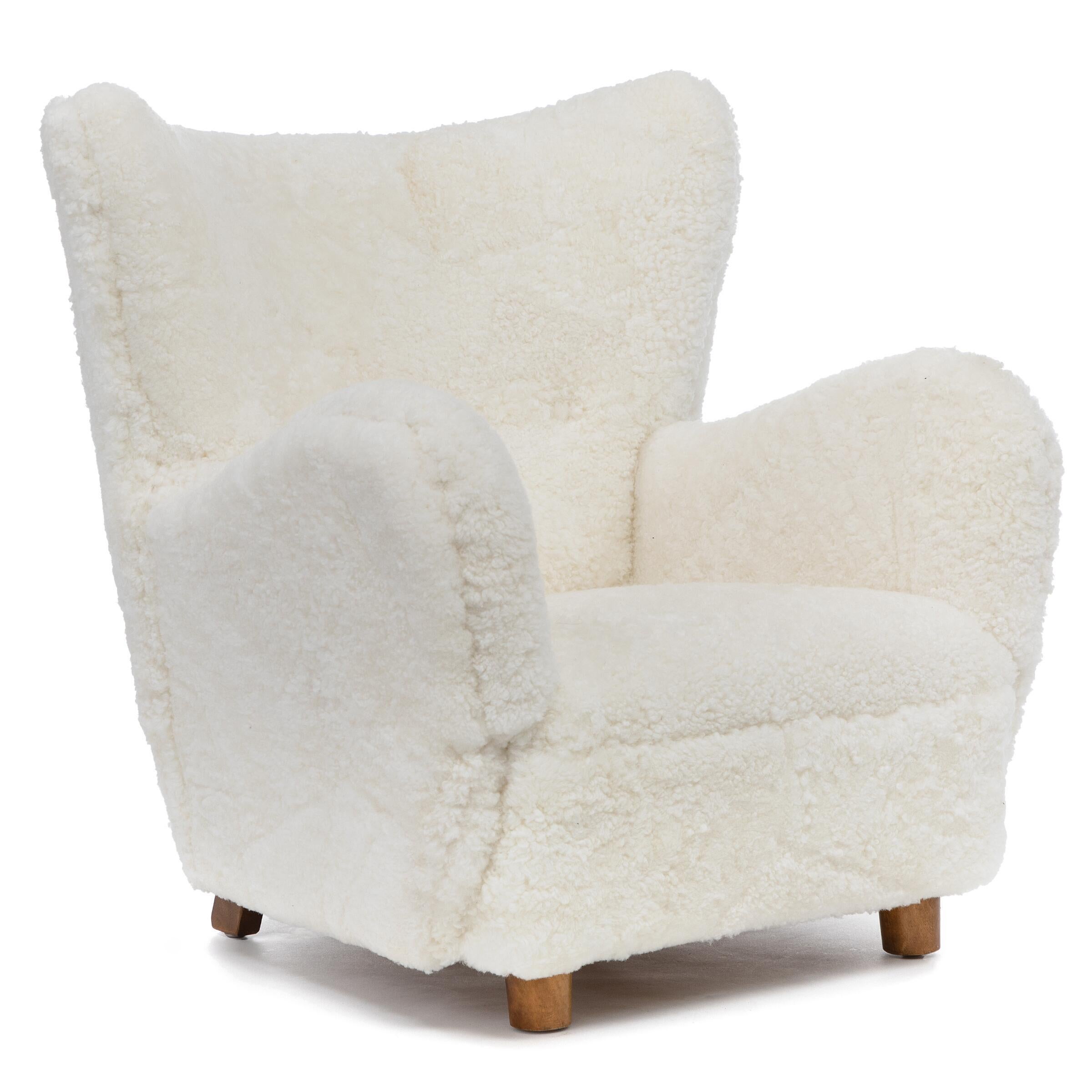 Scandinavian Modern Danish Cabinetmaker 1940s Lambswool Lounge Chair For Sale