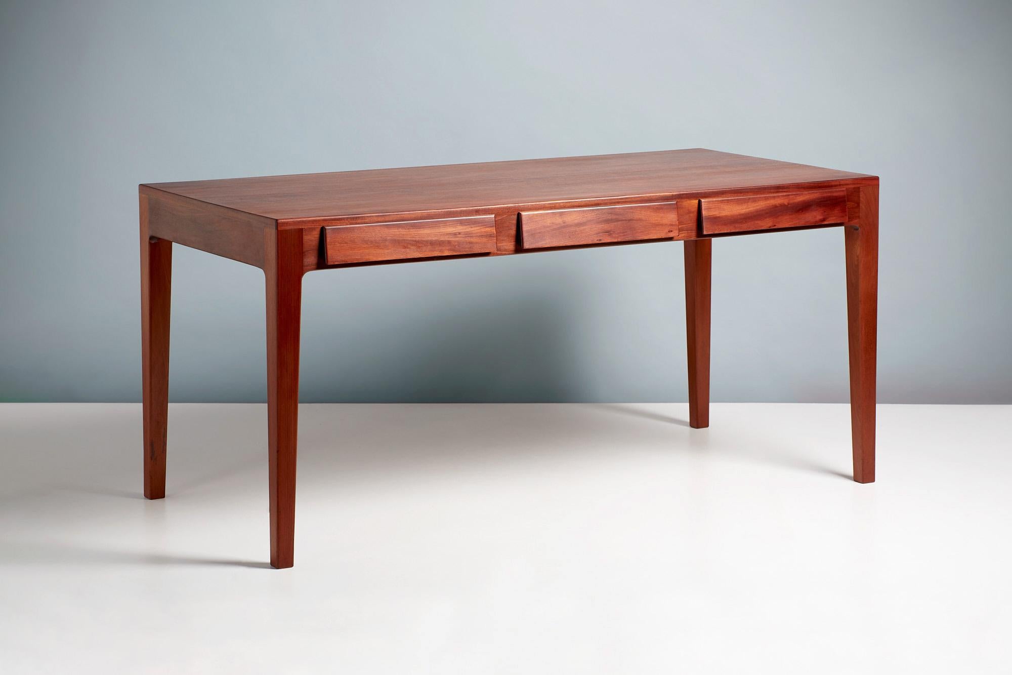 Mid-20th Century Danish Cabinetmaker 1940s Mahogany Desk For Sale