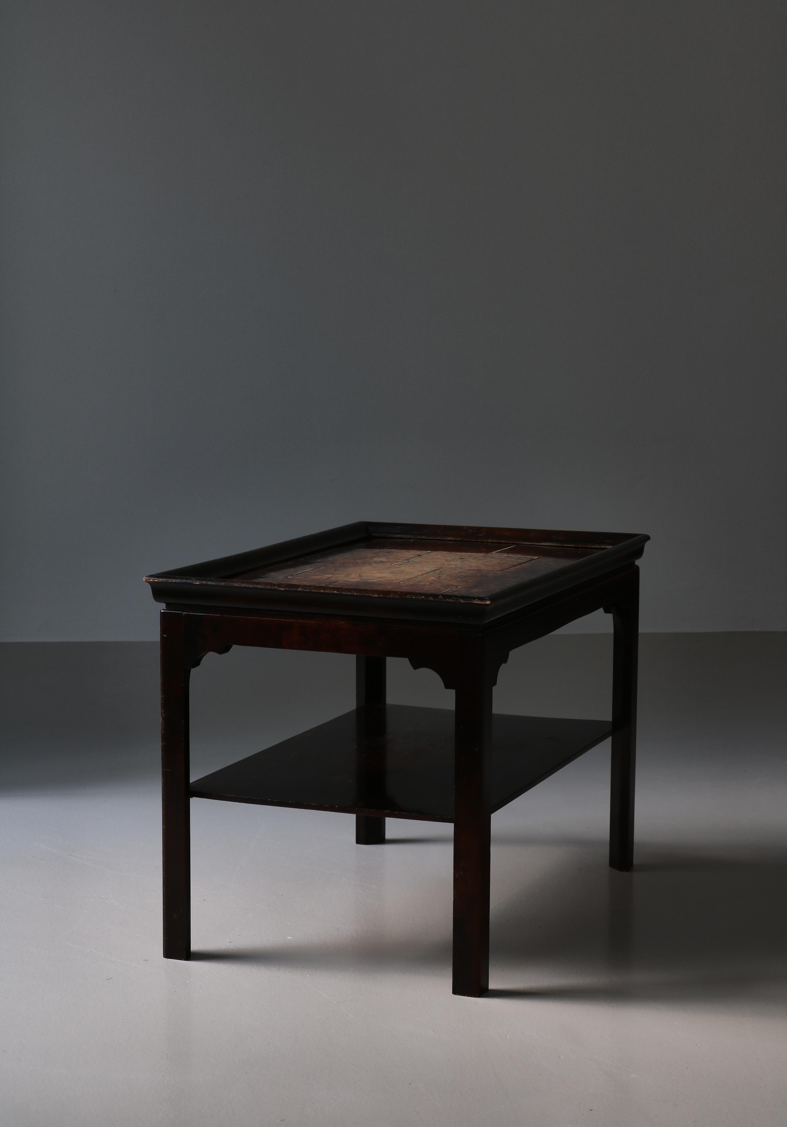 Dänischer Schreiner, Art déco-Beistelltisch aus gebeizter Birke und Keramikfliesen, 1930er Jahre im Angebot 1
