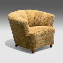 Danish Cabinetmaker, Banana Lounge Chair, Honey Sheepskin, Denmark, 1940s