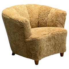 Ébéniste danois, chaise longue Banana, peau de mouton Honey, Danemark, années 1940