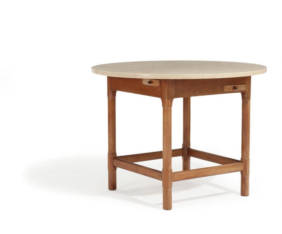 Danish cabinetmaker: Bridge table in mahogany with four drawers and round marble top, 1930-1940 erne. In the style of Rud Rasmussen. Measures: Height 66, diameter 90.