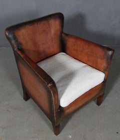 Danish Cabinetmaker Club Chair in Original Tan Leather, 1940s