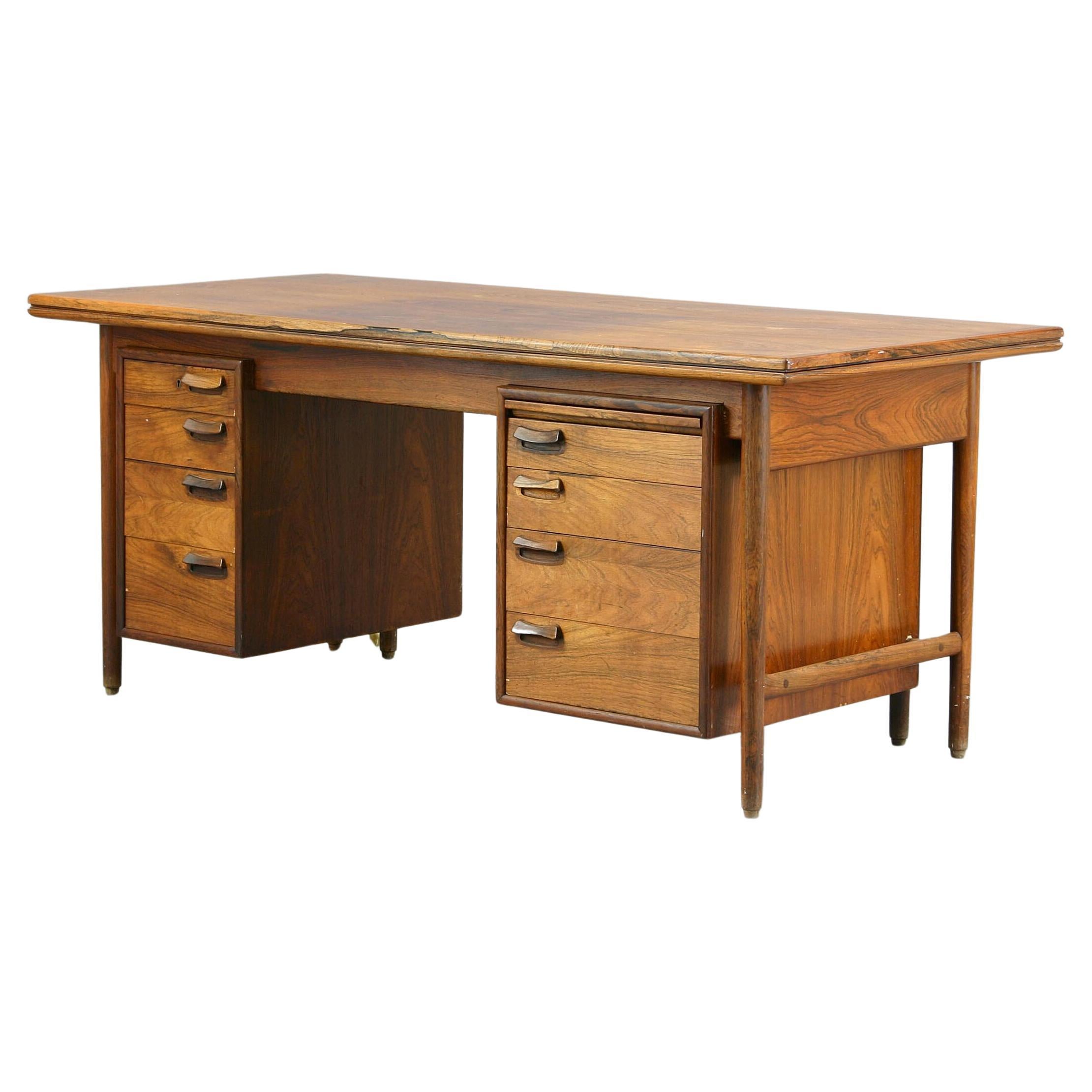 Danish cabinetmaker desk with unfolding double top circa late 1940s For Sale