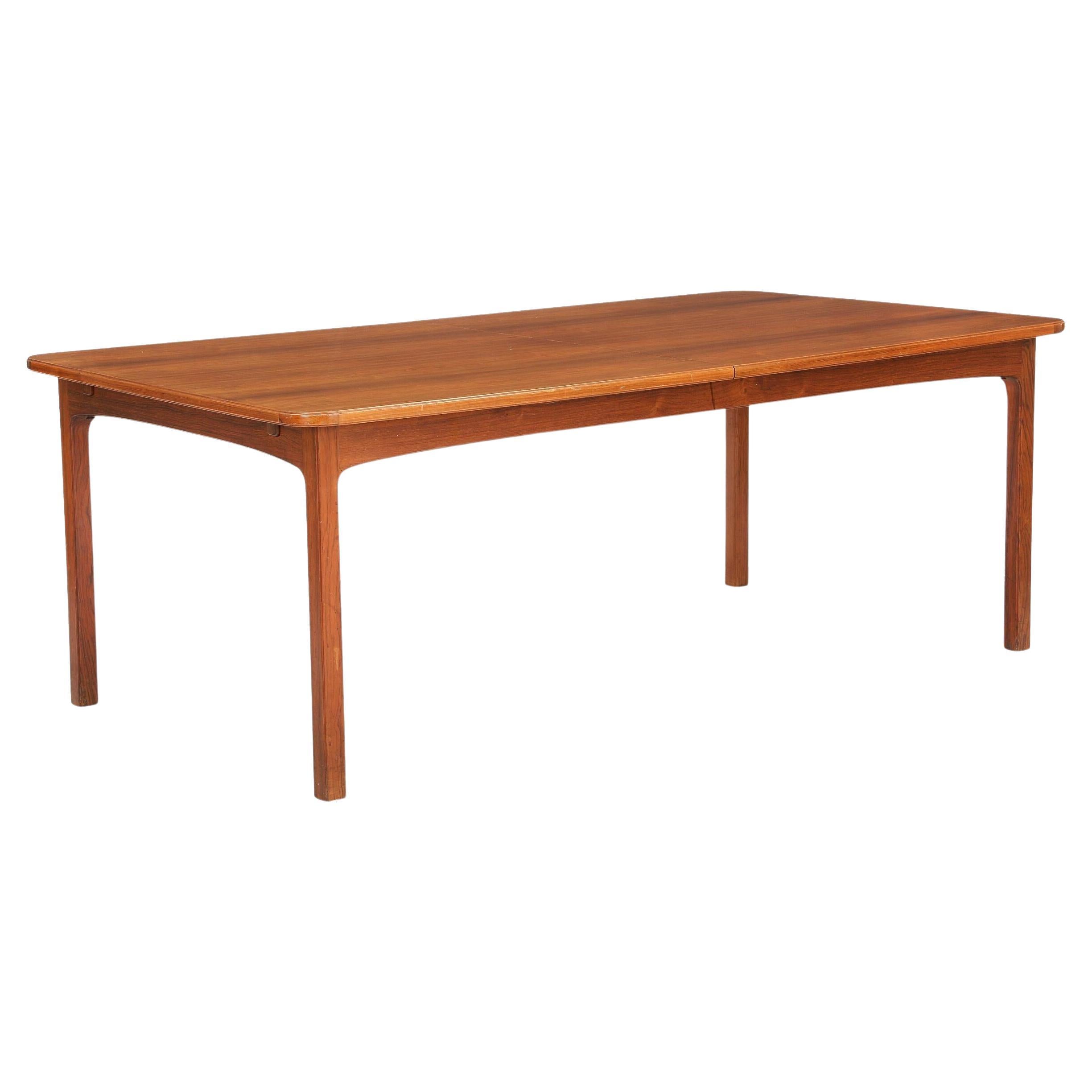 Table de salle à manger danoise extensible à 325 cm  pour 12 sièges