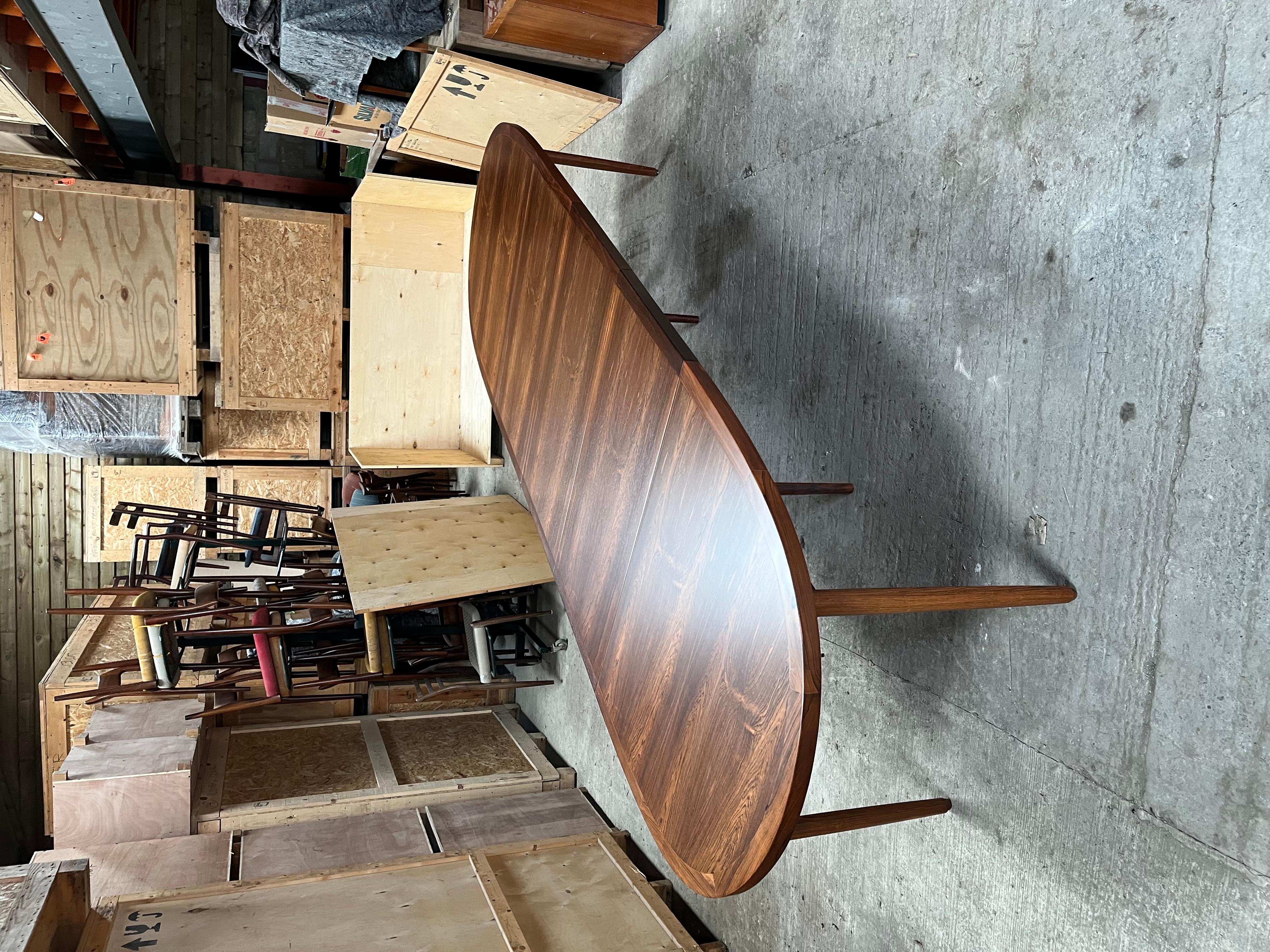 Table de salle à manger danoise extensible à 350 cm  pour 12/14 places en vente 3