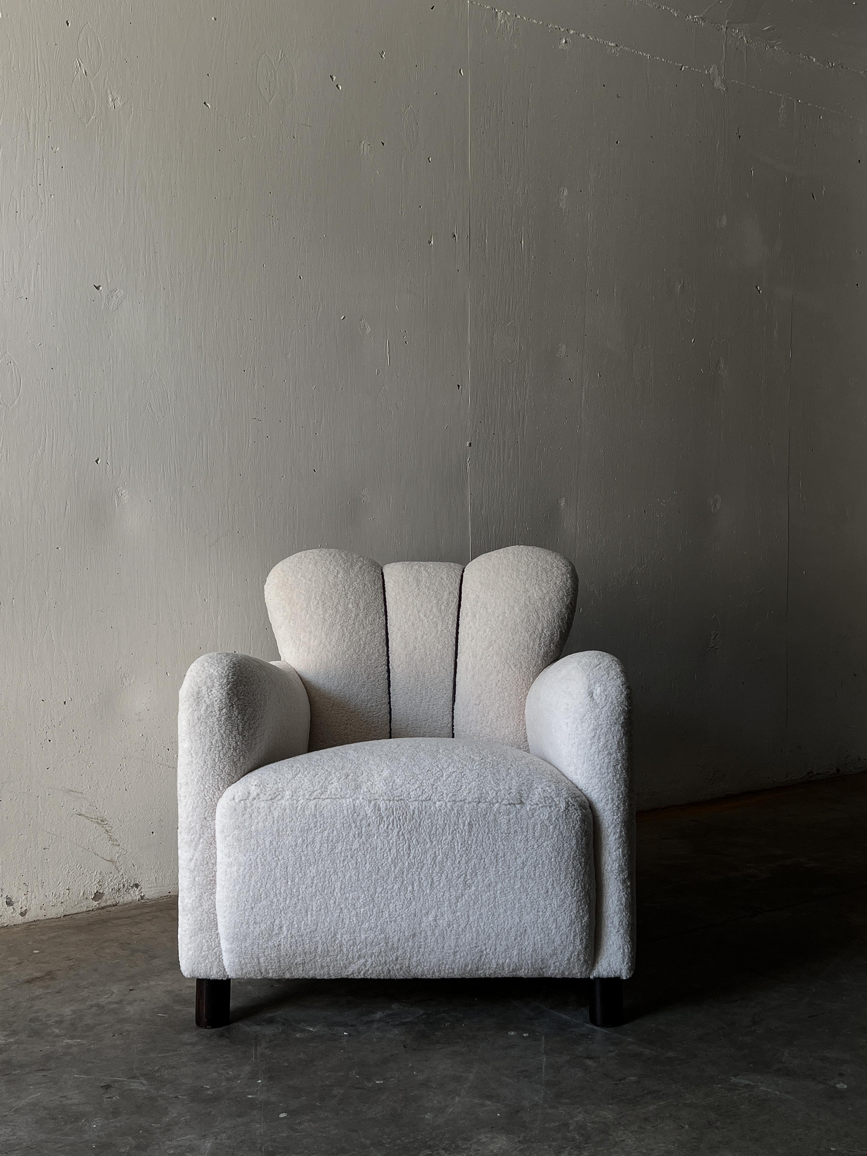 20th Century Danish Cabinetmaker Easy Lounge Chairs in Bouclé