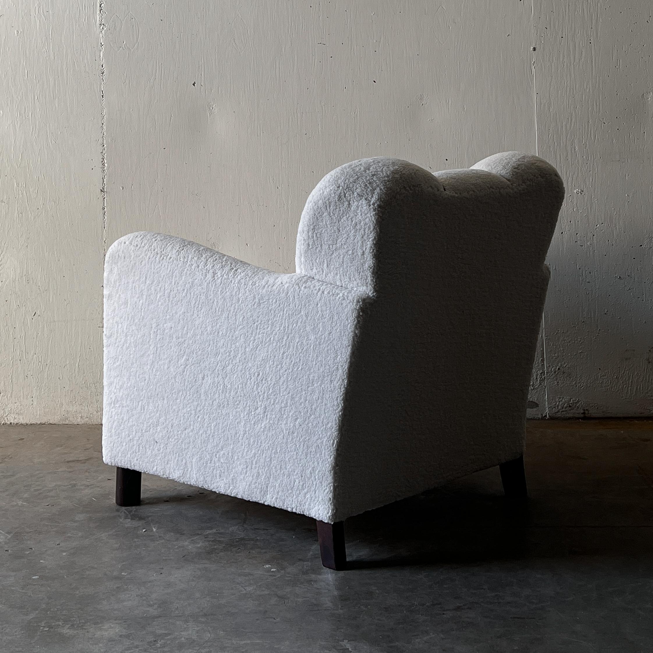 Danish Cabinetmaker Easy Lounge Chairs in Bouclé 1
