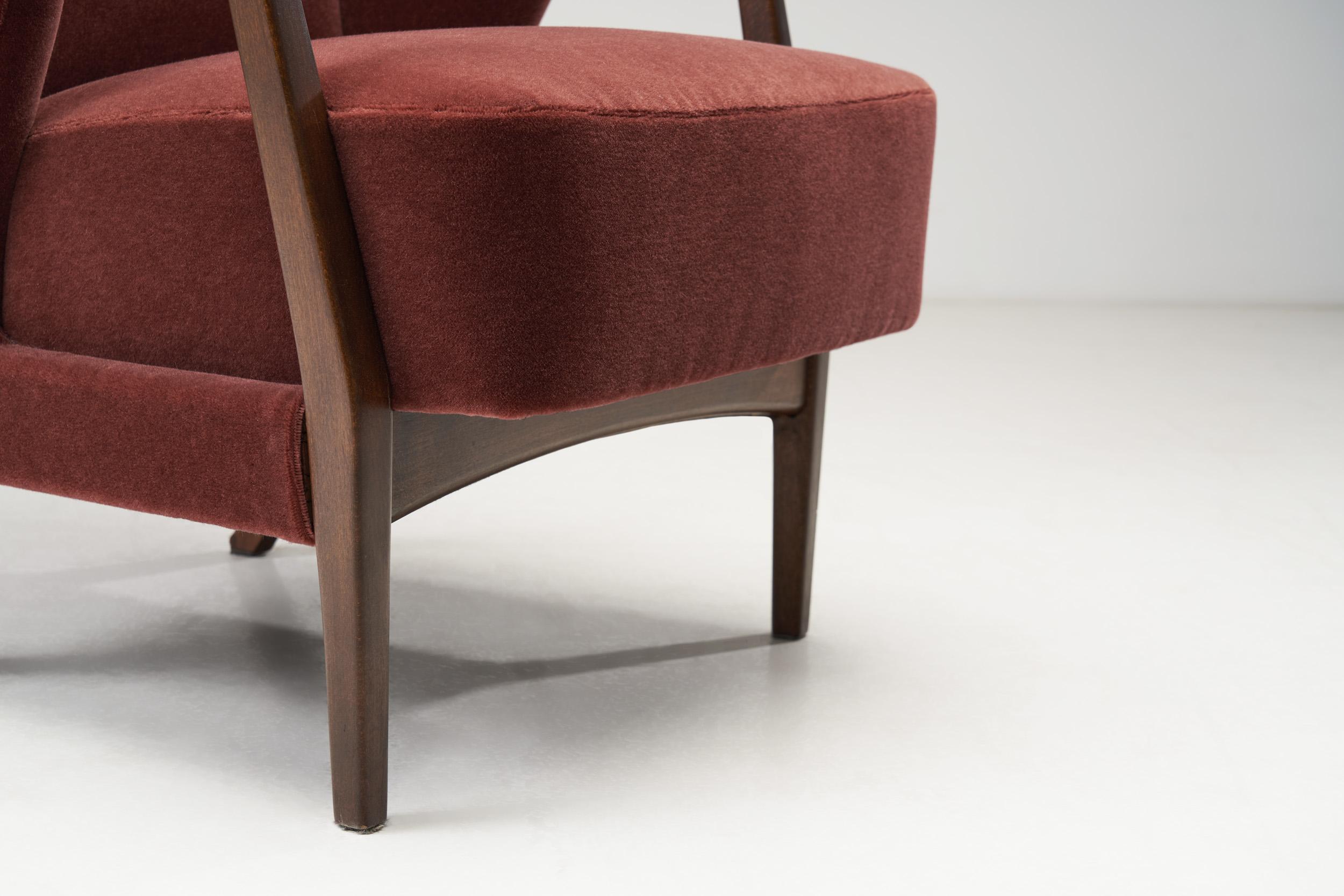Danish Cabinetmaker High-Back Chair with Stained Beech Arms, Denmark, 1950s 9