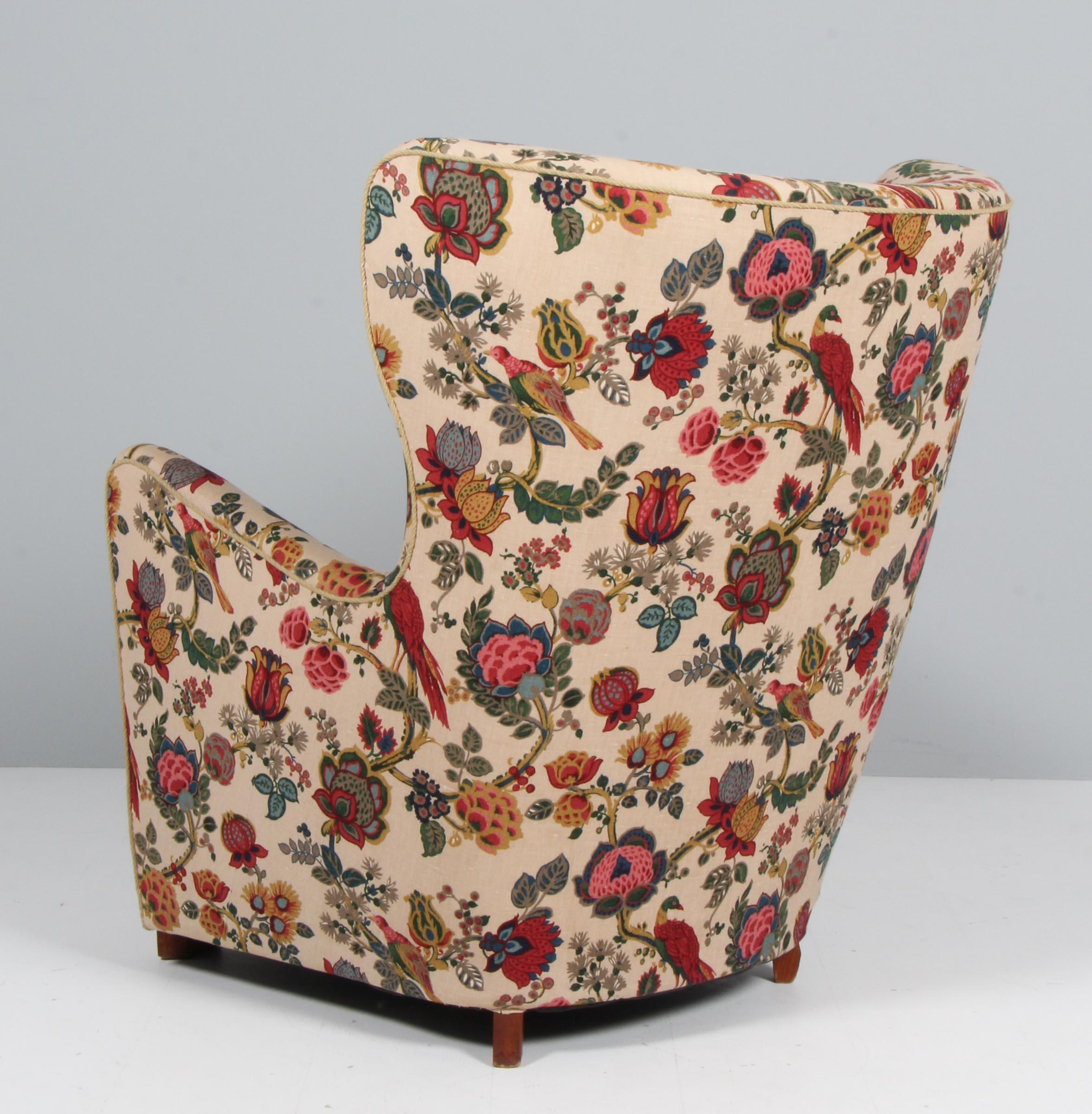 Danish cabinetmaker, lounge chair with fabric. 1940s 1