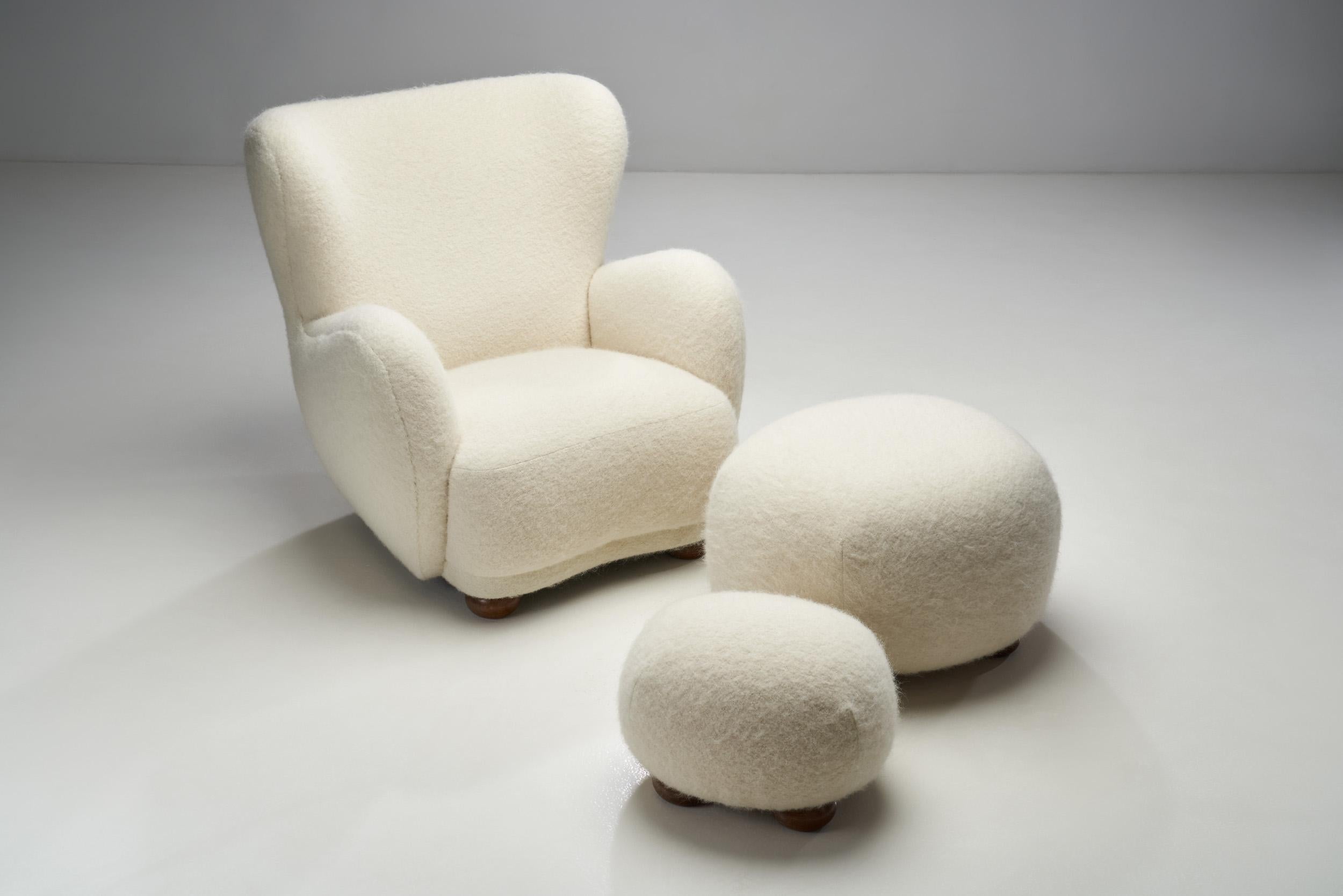 Danish Cabinetmaker Lounge Chair with Two Ottomans, Denmark, 1940s 1