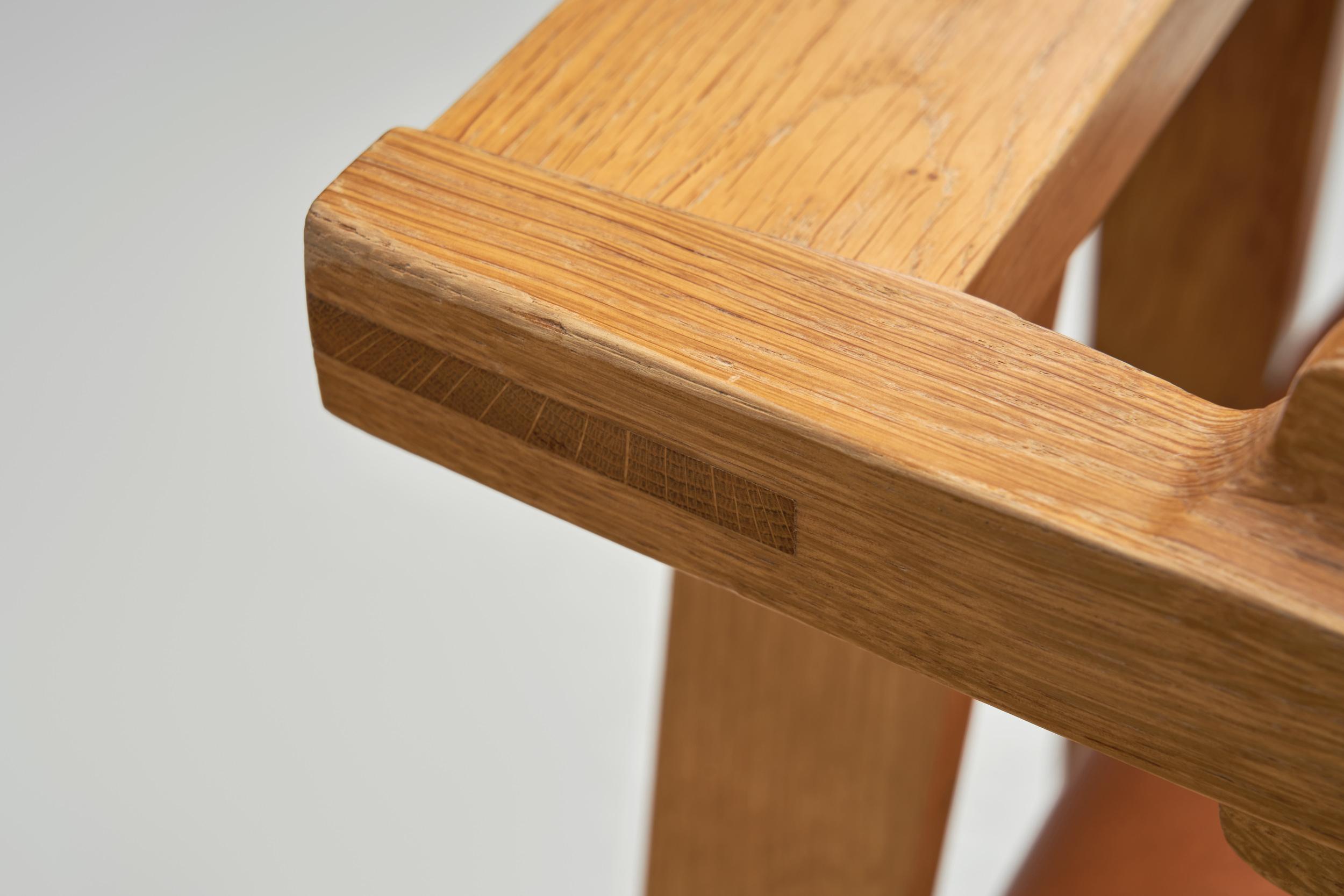 Fauteuil d'ébéniste danois en chêne et cuir, Danemark Milieu du XXe siècle en vente 4