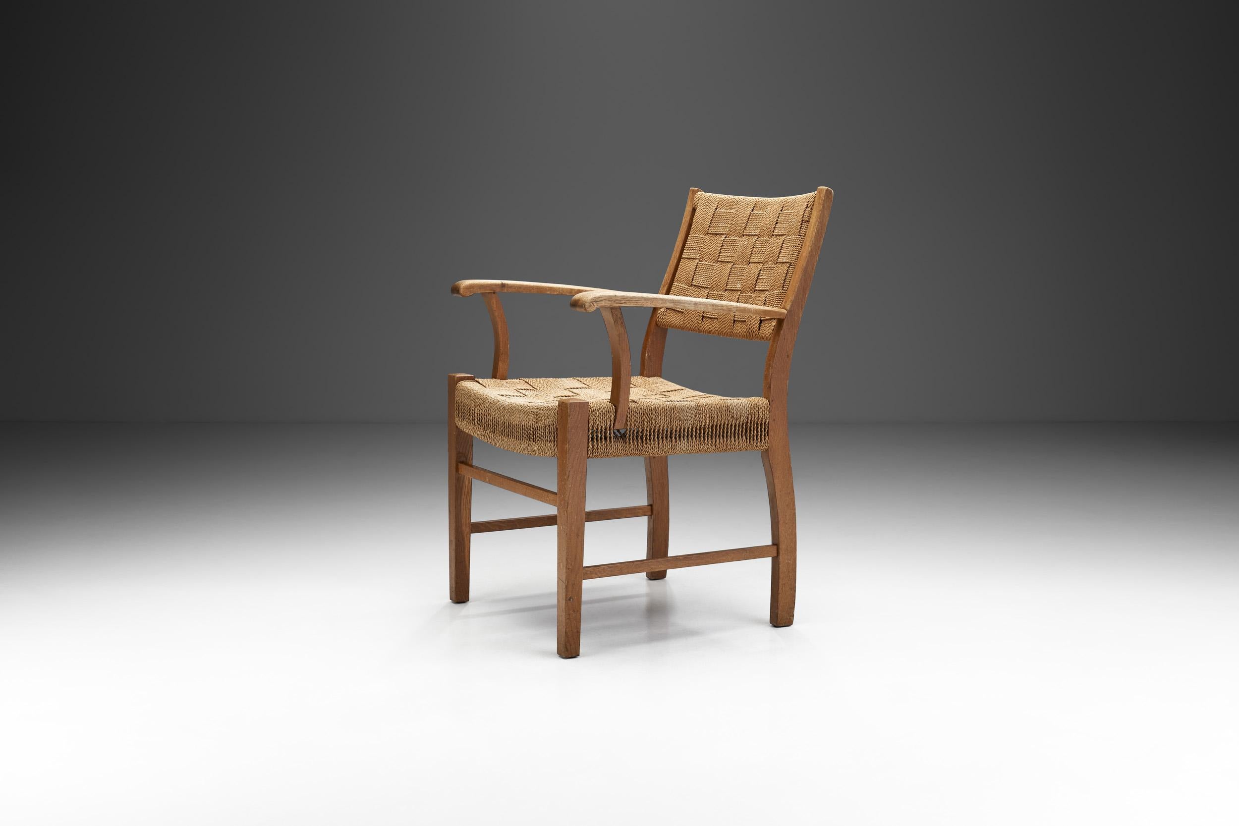 Scandinavian Modern Danish Cabinetmaker Oak and Paper Cord Chair, Denmark 1940s 