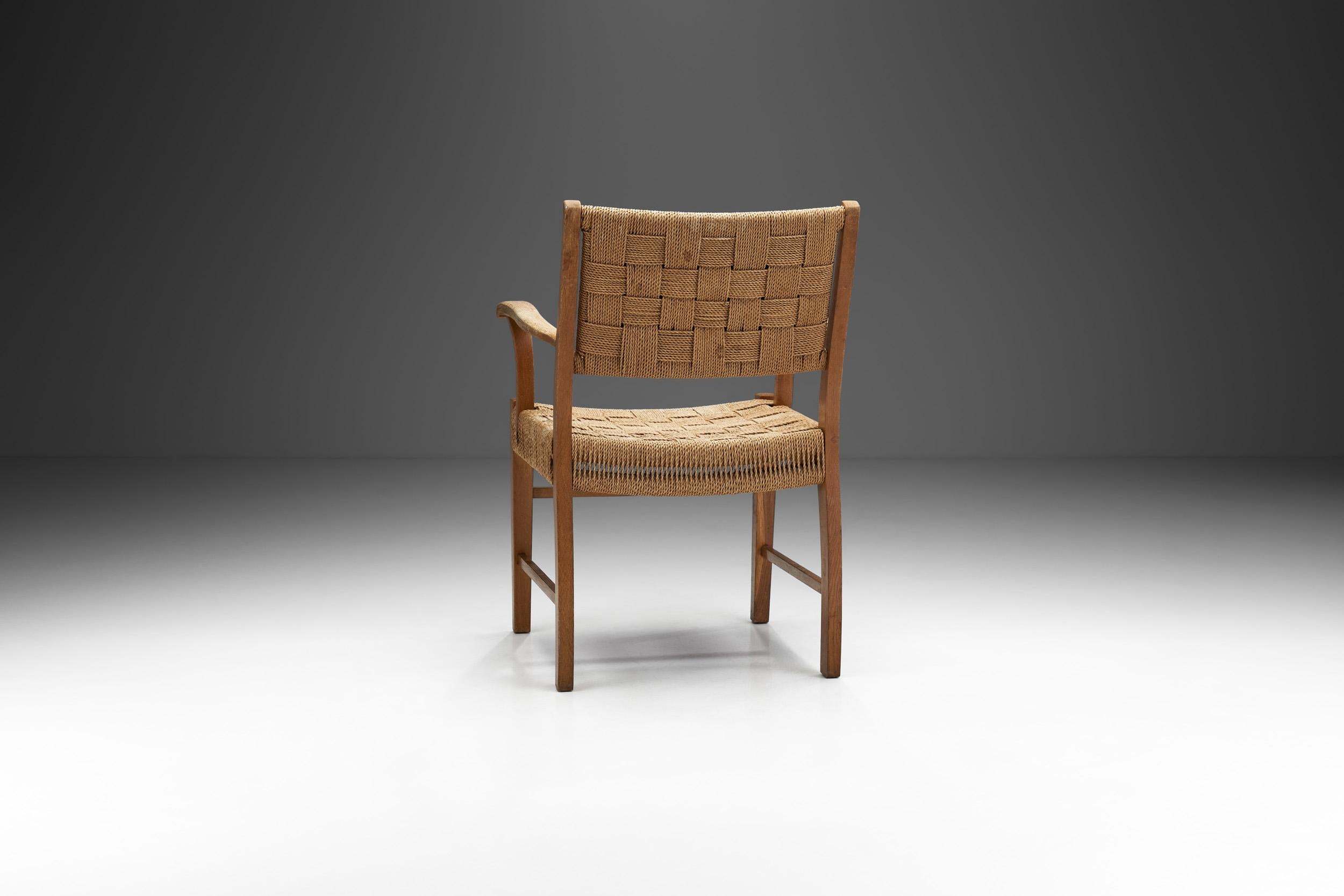 Danish Cabinetmaker Oak and Paper Cord Chair, Denmark 1940s  In Good Condition In Utrecht, NL