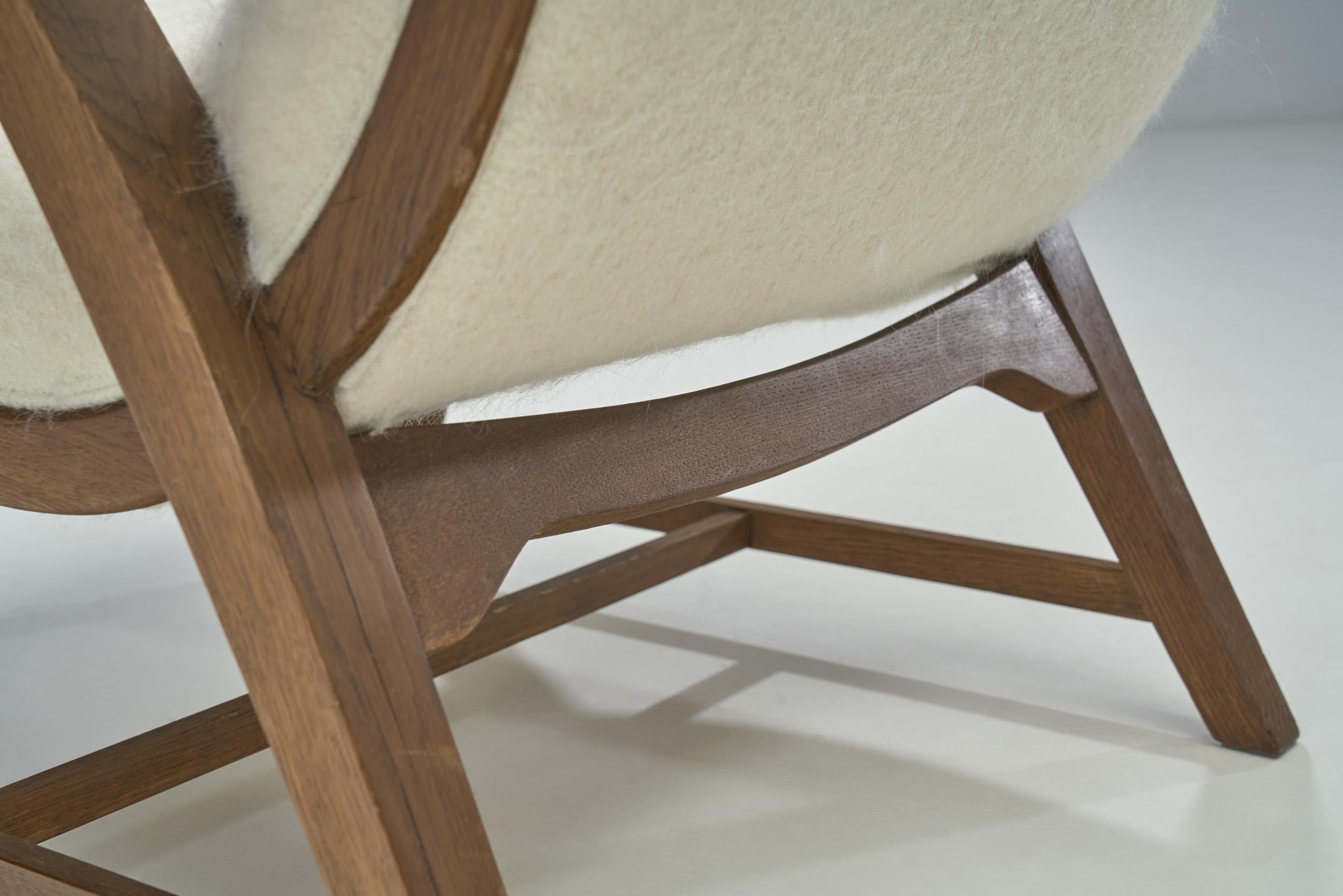 Danish Cabinetmaker Oak Easy Chair, Denmark, 1940s 1