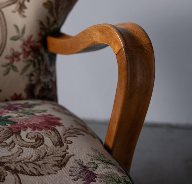 Danish Cabinetmaker, Organic Lounge Chair, Fabric, Beech, Denmark, 1940s For Sale 2