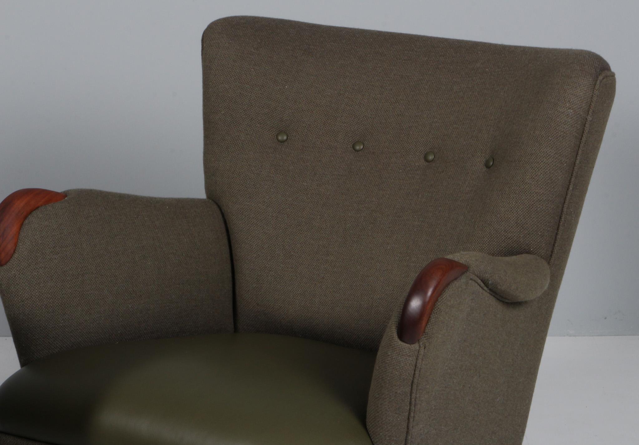 Paire de chaises longues danoises d'ébéniste, en laine, cuir et teck. Danemark années 1960 Excellent état - En vente à Esbjerg, DK