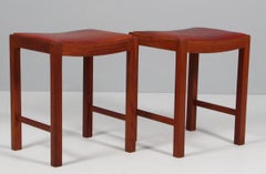 Paar Hocker aus Mahagoni und patiniertem Nigelleder, dänischer Tischler. 1940