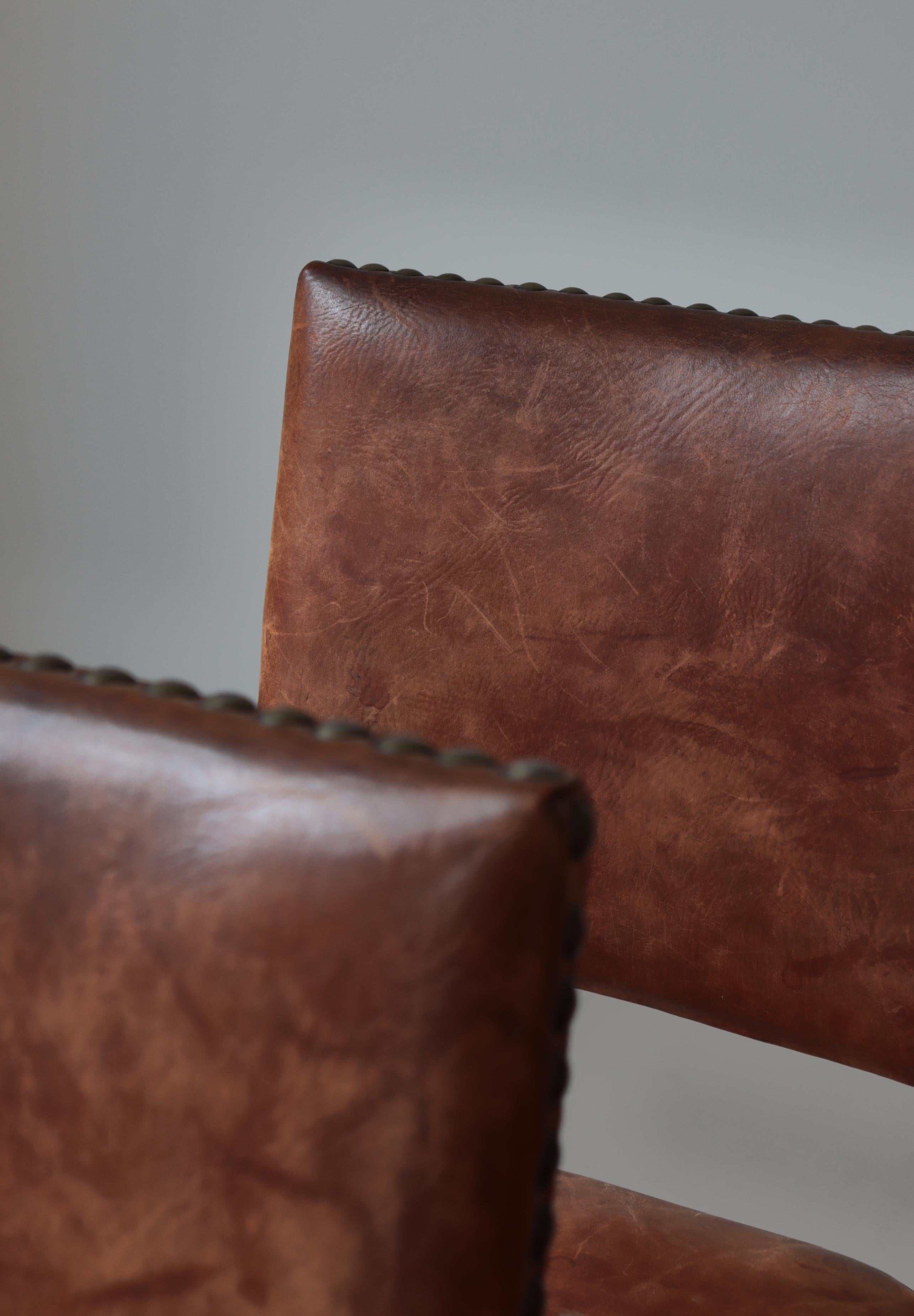 Danish Cabinetmaker Patinated Leather & Oakwood Dining Chairs, 1940s For Sale 11
