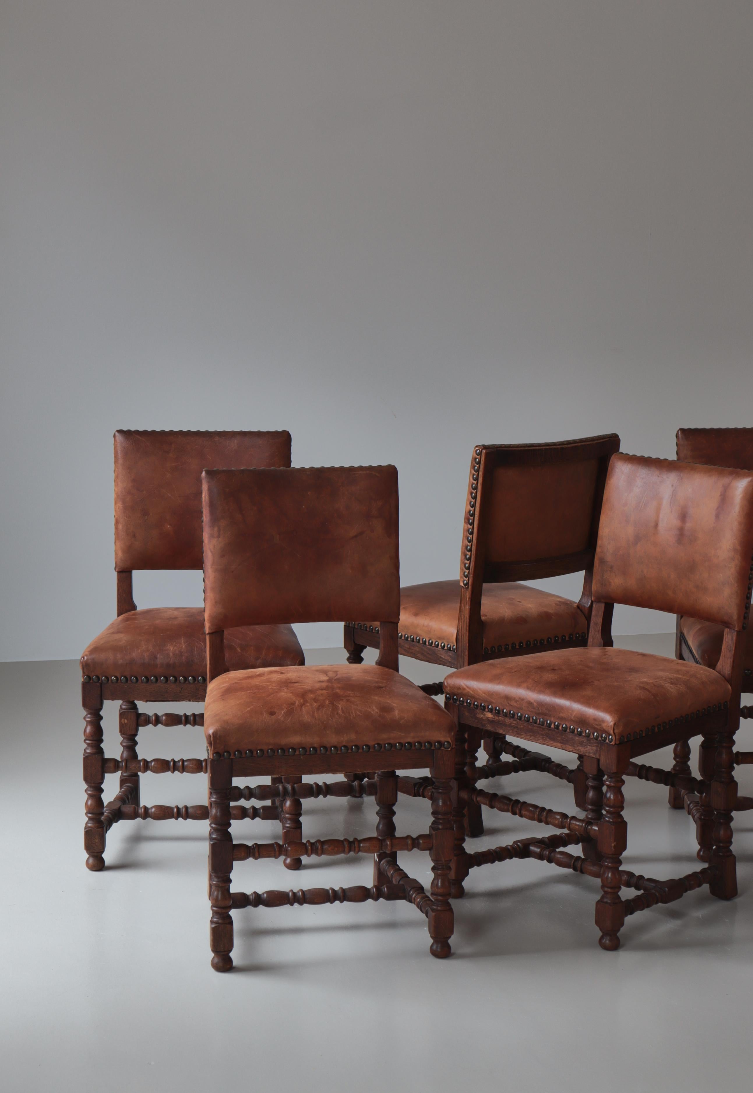Danish Cabinetmaker Patinated Leather & Oakwood Dining Chairs, 1940s For Sale 14