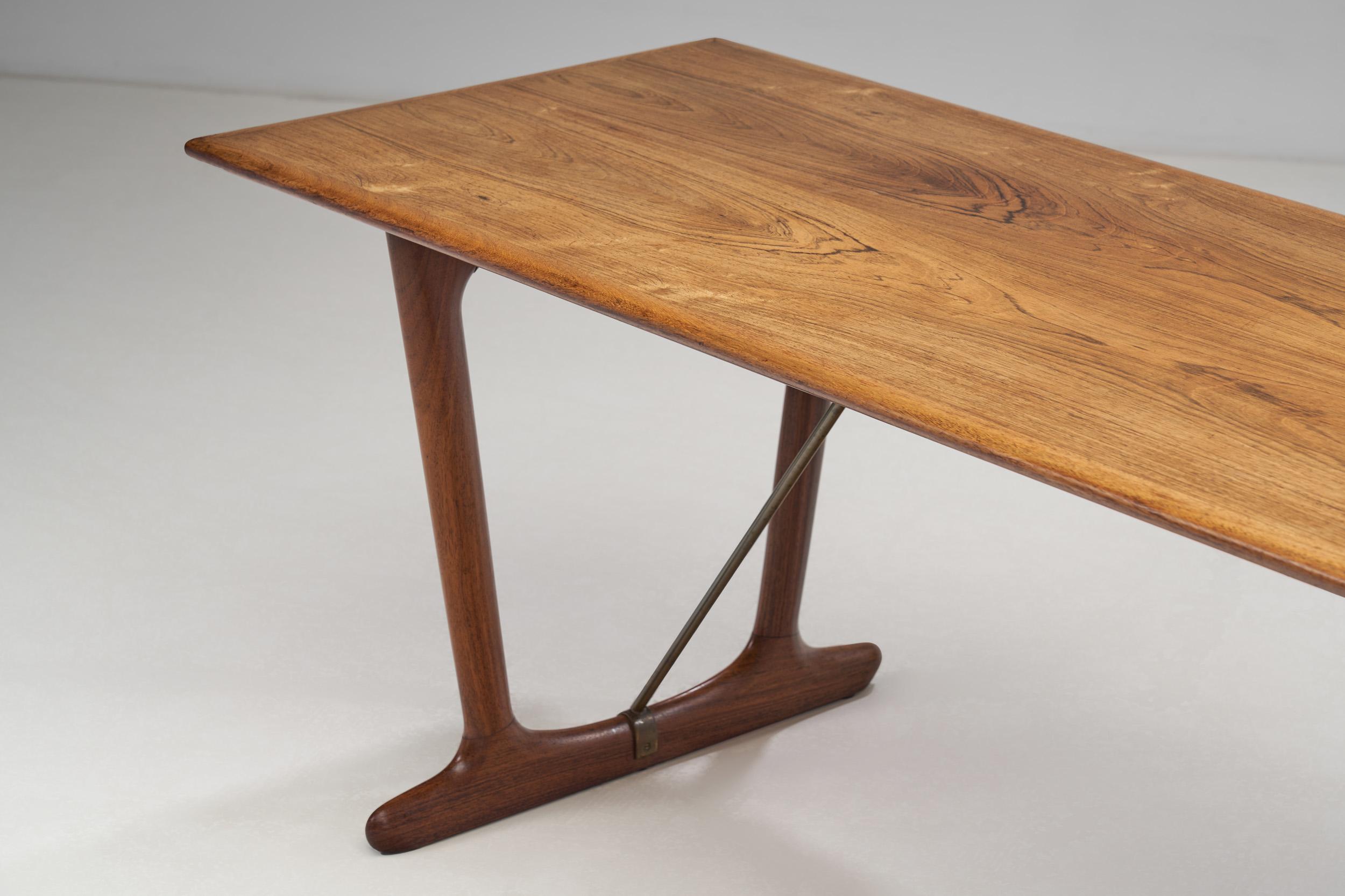 Danish Cabinetmaker Rectangular Exotic Wood Coffee Table, Denmark, 1960s For Sale 3