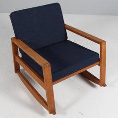 Danish Cabinetmaker rocking chair in oak, finger joints details, 1960s Denmark