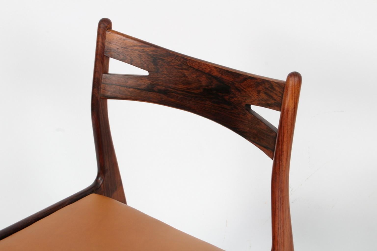 Danish Cabinetmaker, Set of Eight Rosewood Dining Chairs Silk Aniline Leather In Good Condition In Esbjerg, DK