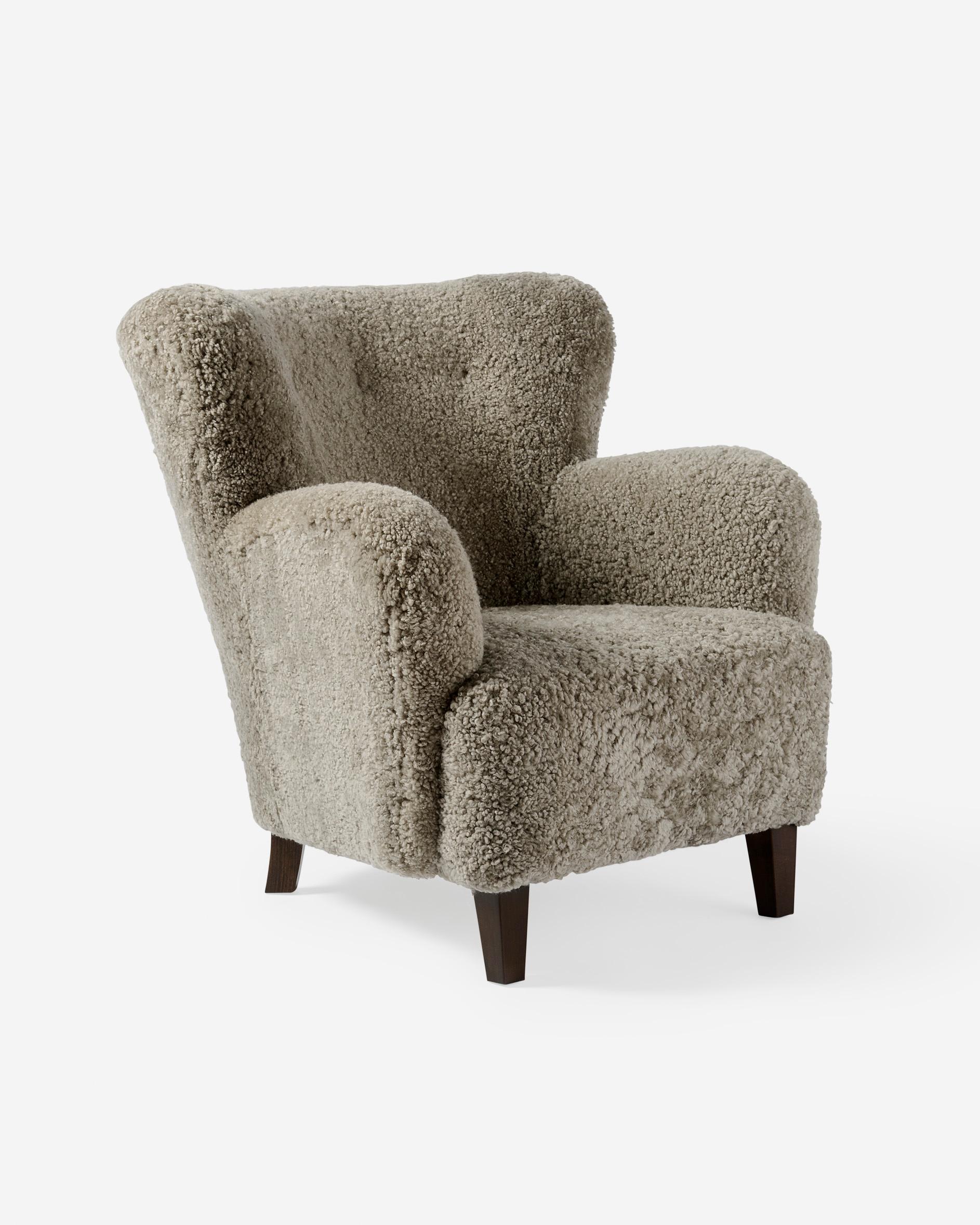 Scandinavian Modern Danish Cabinetmaker Sheepskin Lounge Chair, c1940s