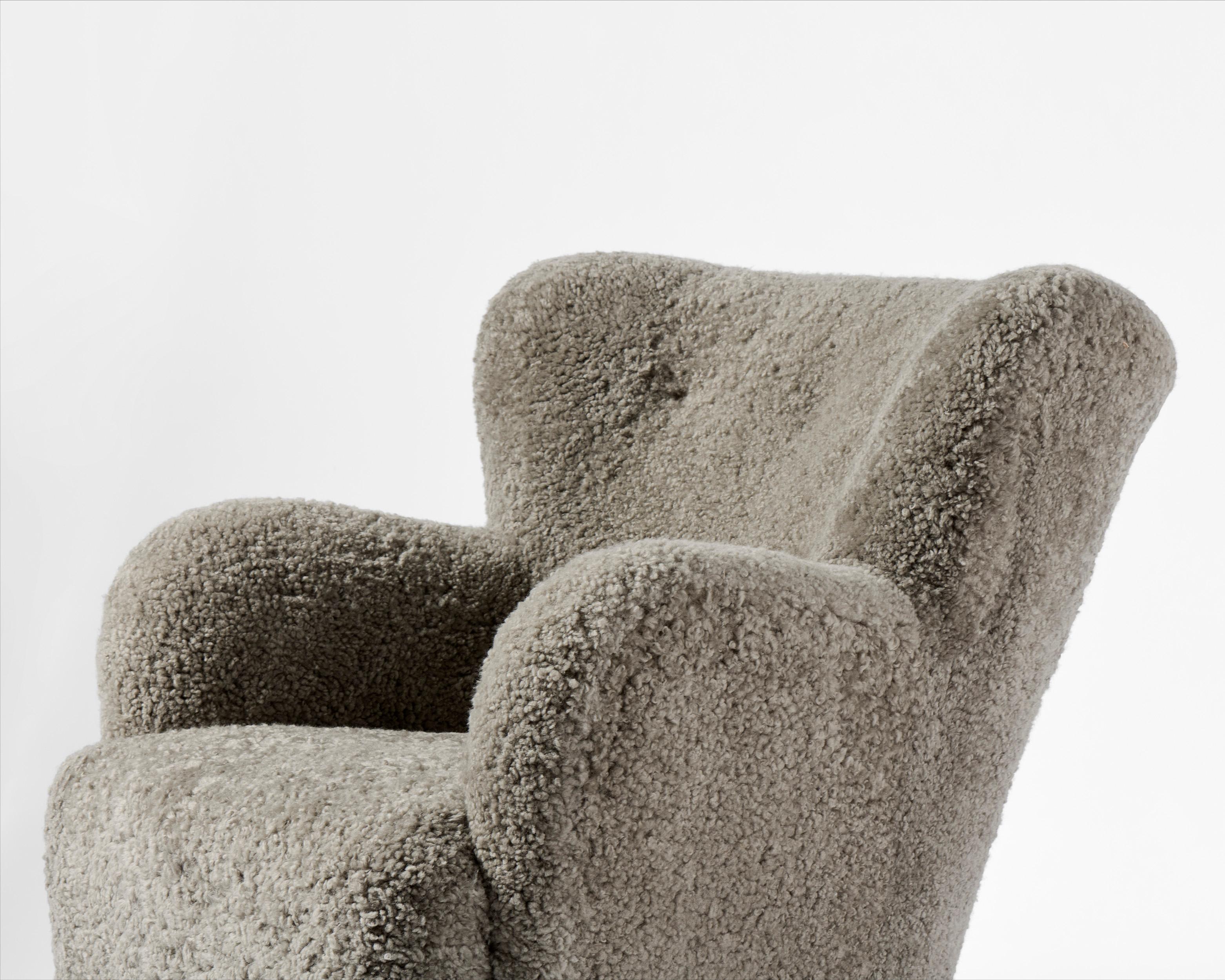 European Danish Cabinetmaker Sheepskin Lounge Chair, c1940s