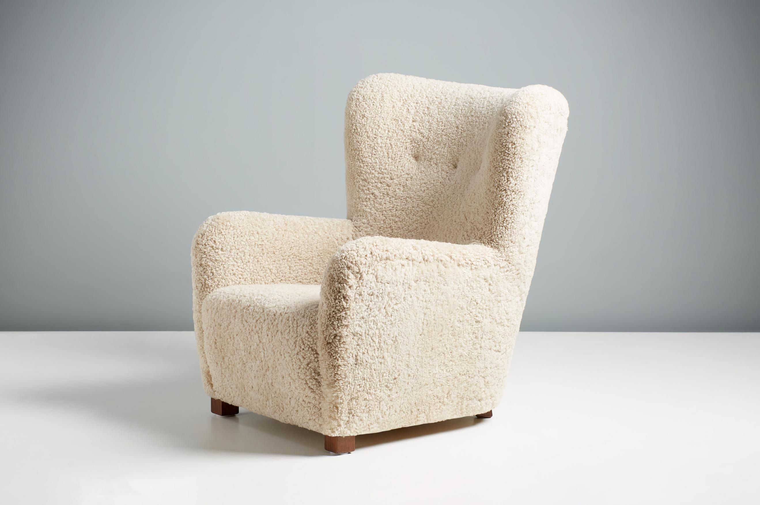 Danish Cabinetmaker Sheepskin Tall Lounge Chair, c1940s In Excellent Condition For Sale In London, GB