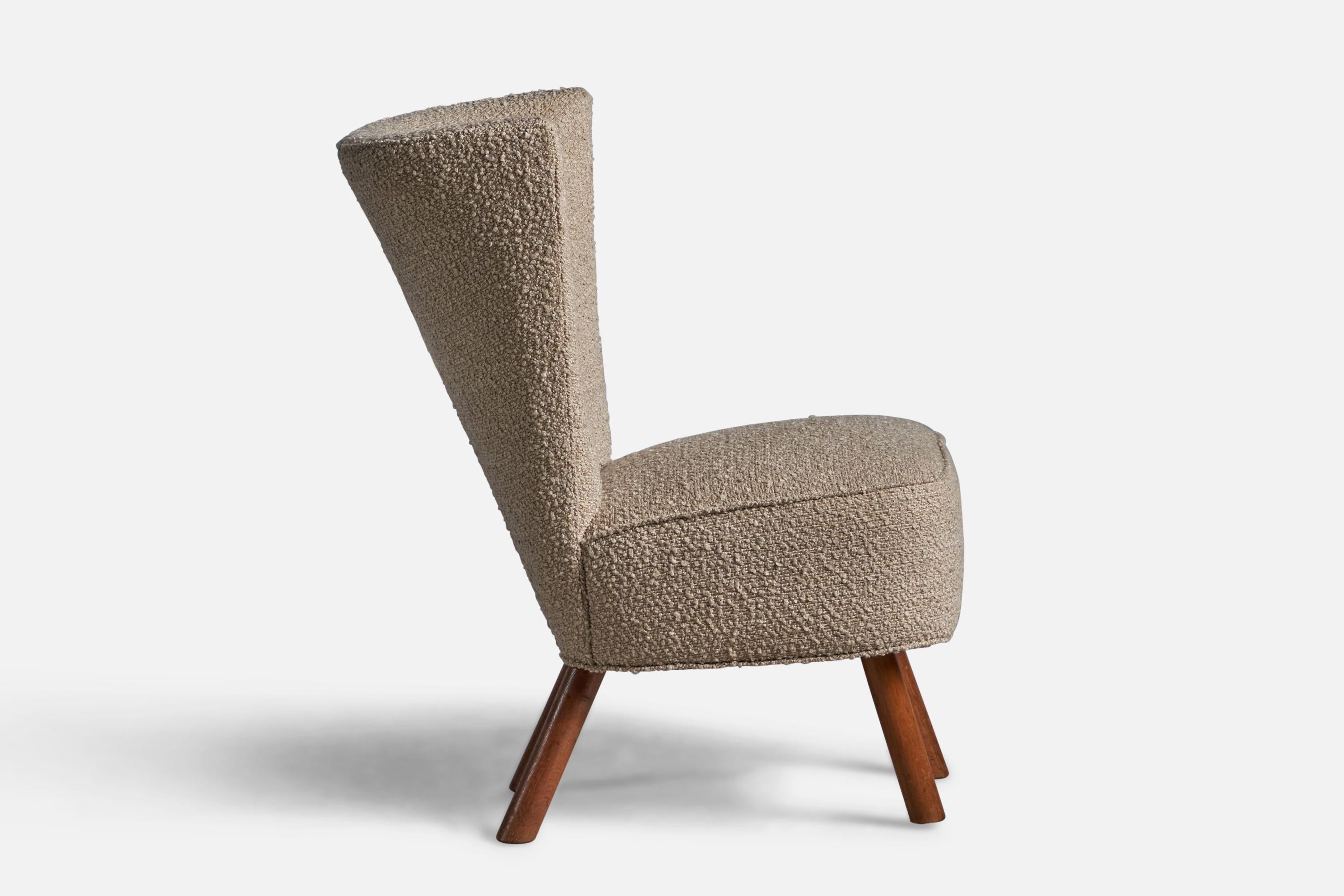 Scandinavian Modern Danish Cabinetmaker, Slipper Chair, Fabric, Wood, Denmark, 1940s For Sale
